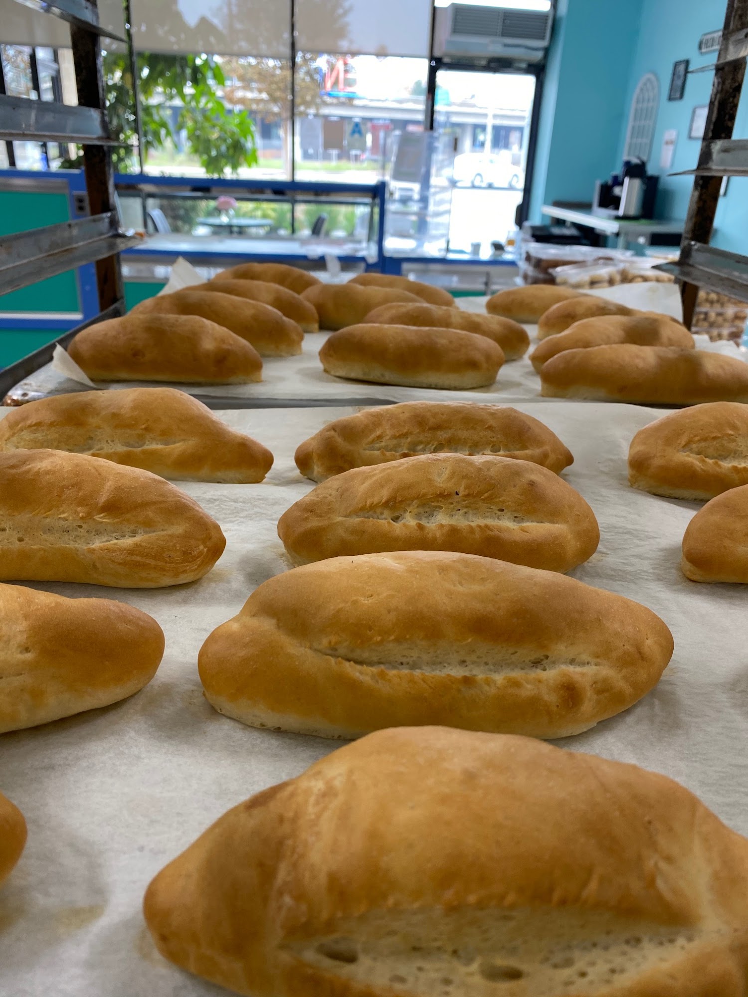 Toluca Bakery Toluca Lake