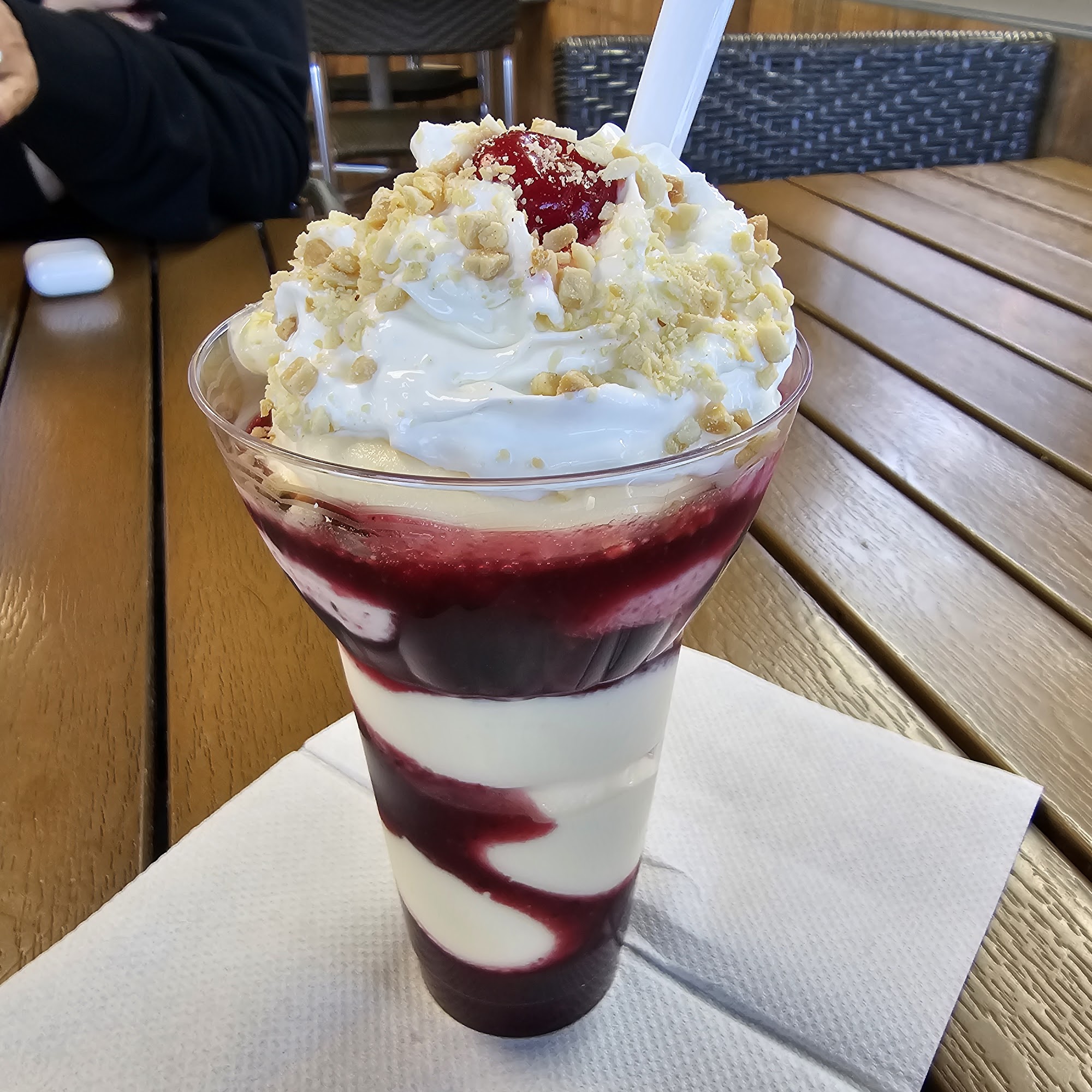 Fosters Freeze Tracy