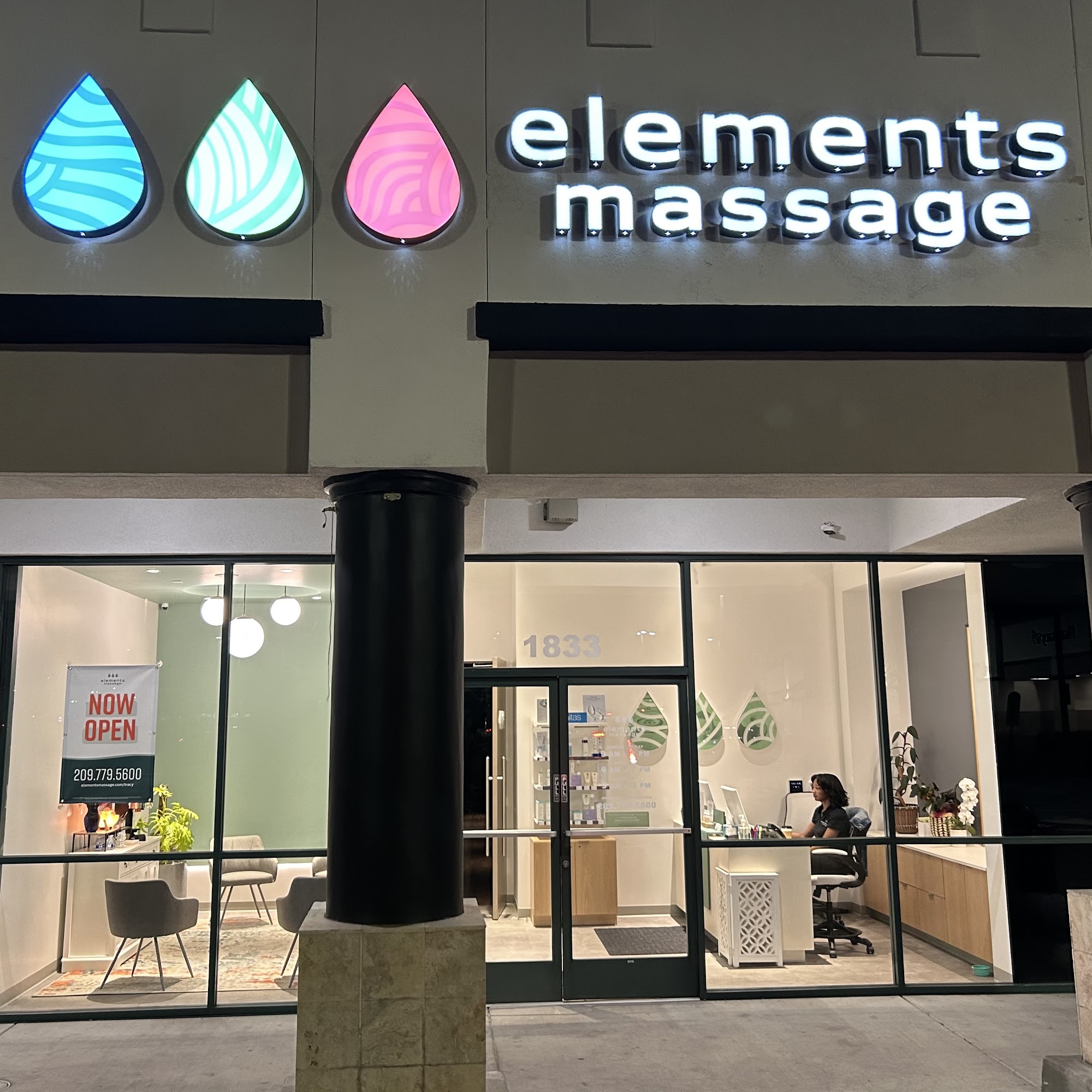 Elements Massage - Tracy