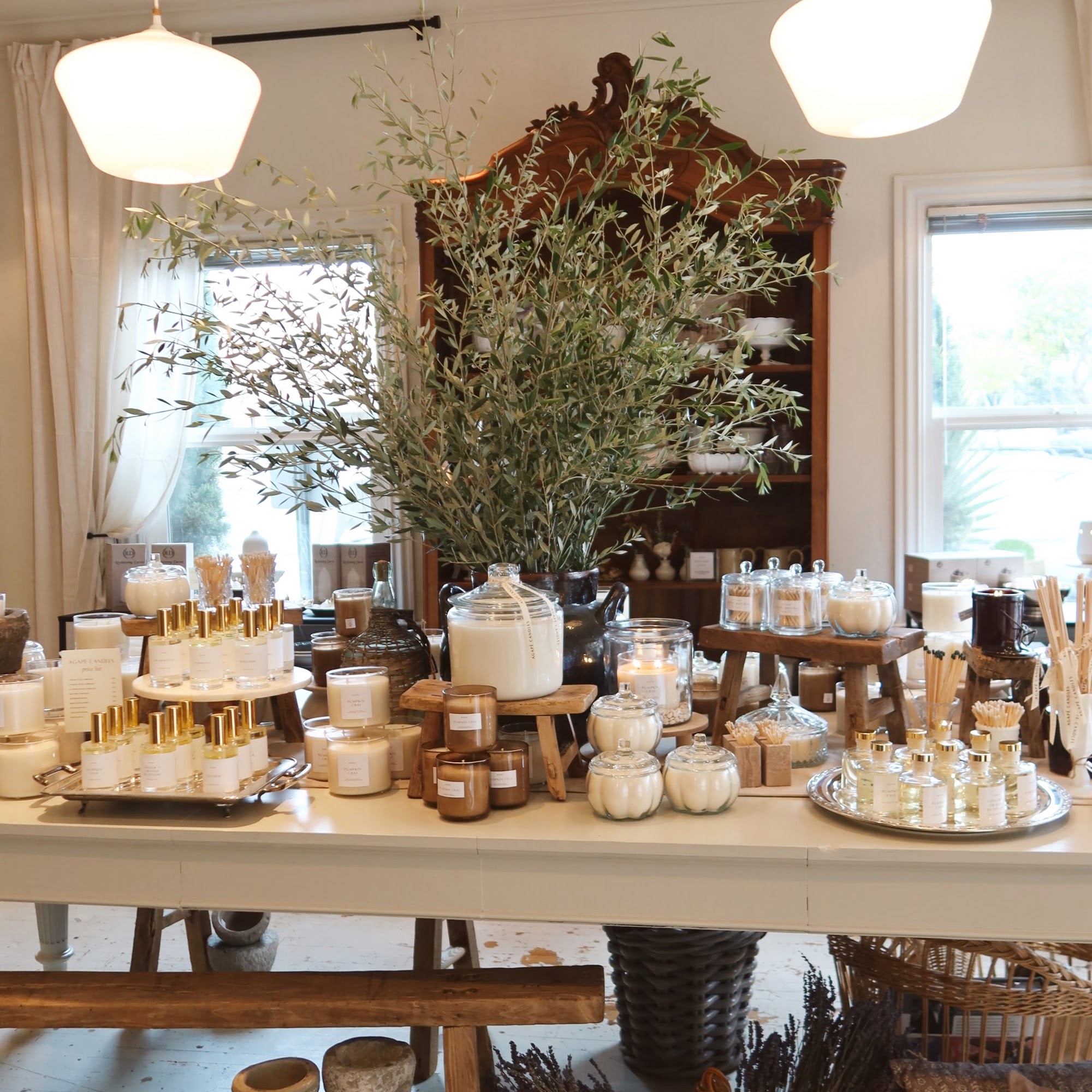 Agapé Candles Tracy