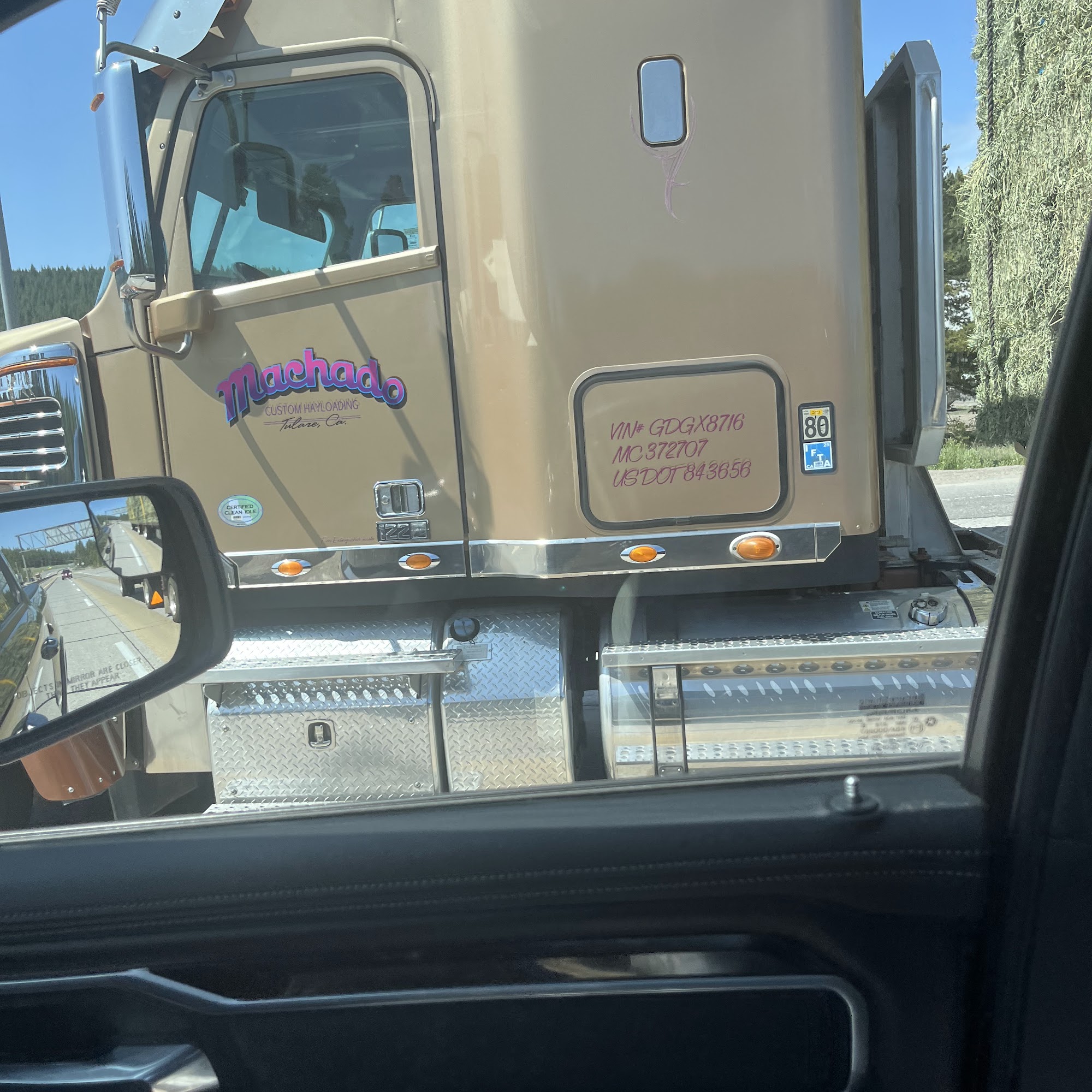 Machado Custom Hay Loading Tulare