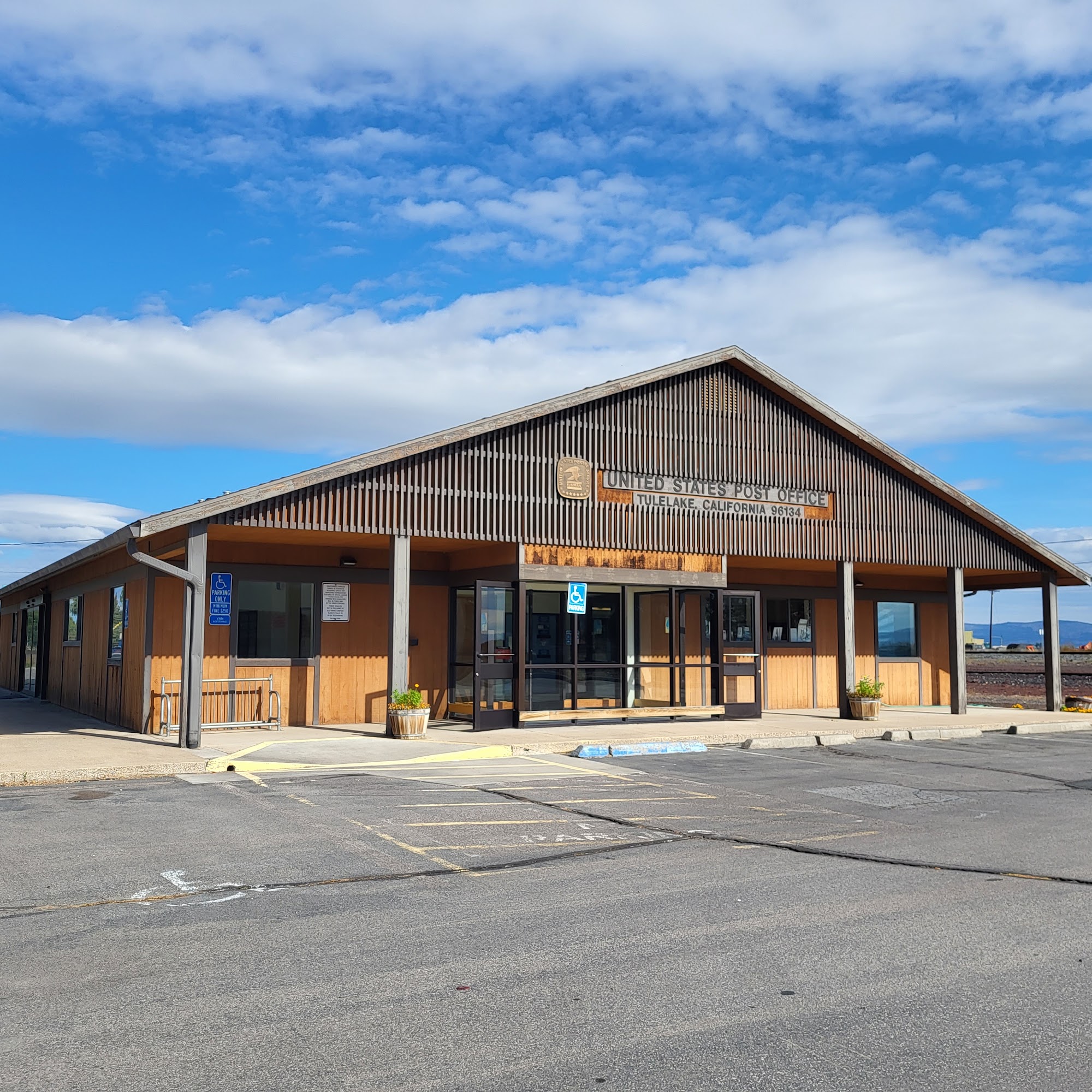United States Postal Service Tulelake