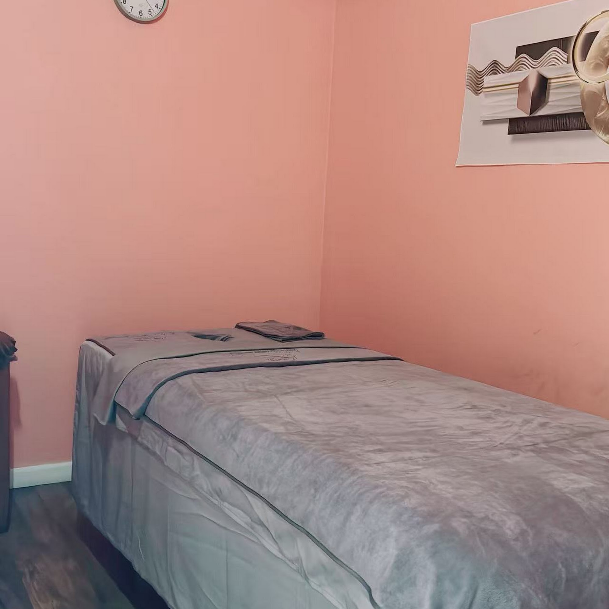 Harmony Luxury spa 410 E 1st St, Tustin California 92780