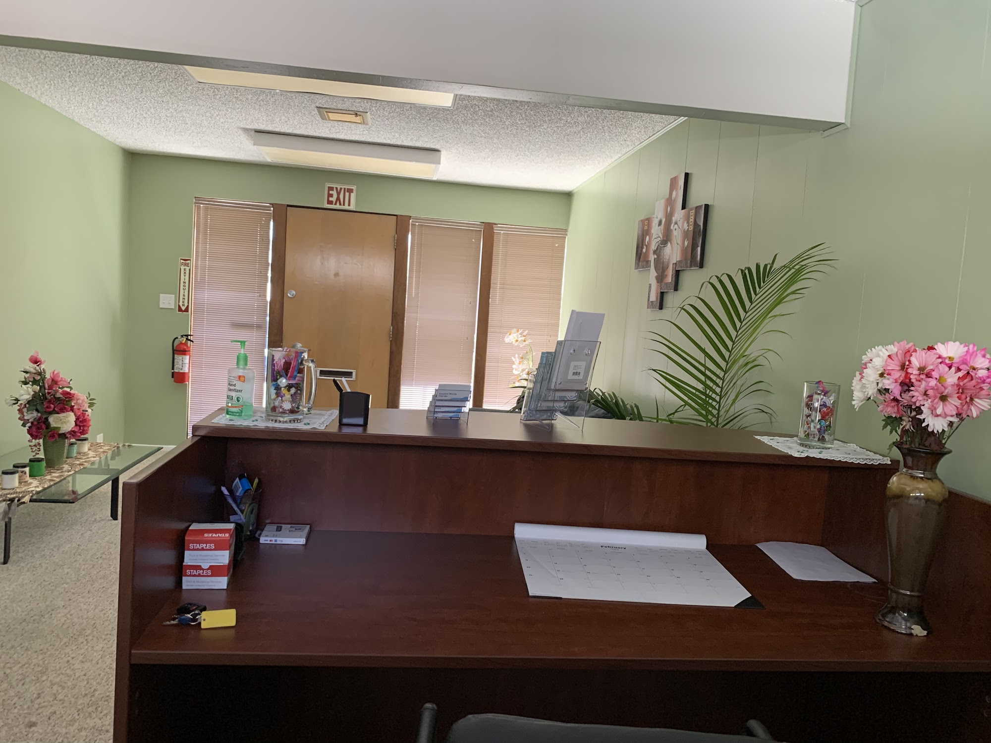 creative beauty therapy 910 Waugh Ln, Ukiah California 95482