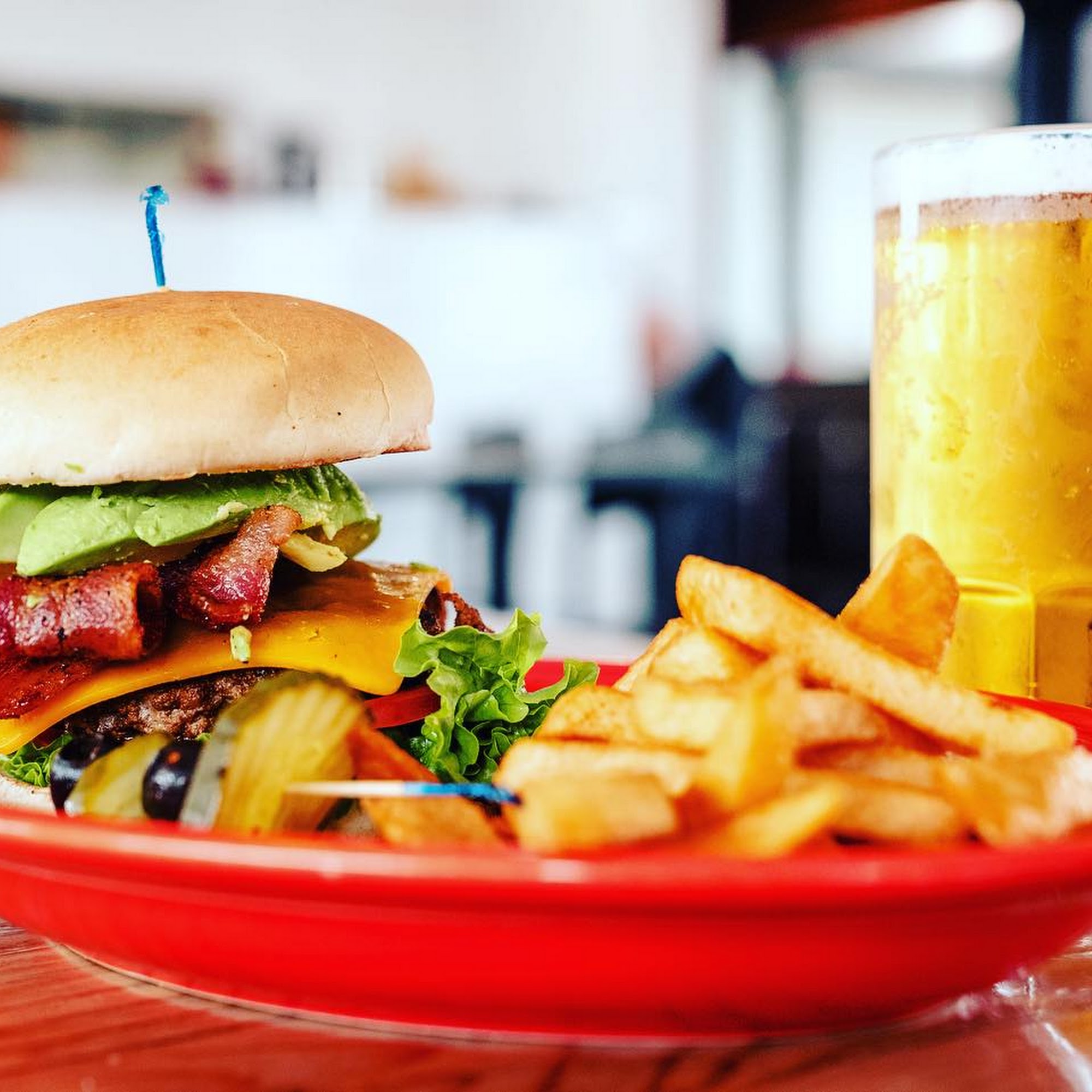 Maniac-Mikes Cafe Upland