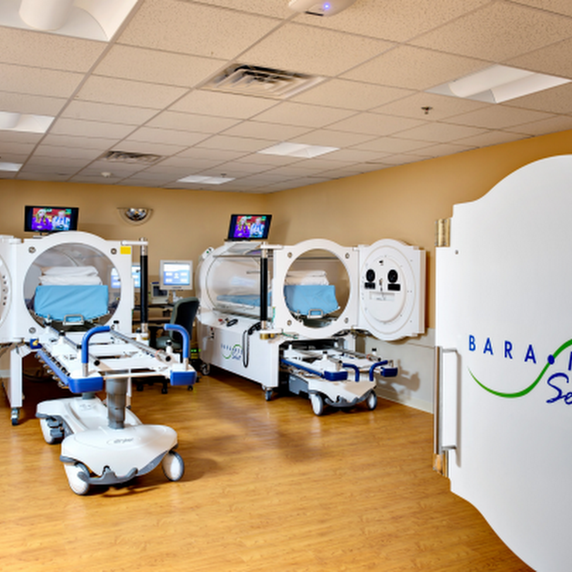 Henry Mayo Wound Care Center