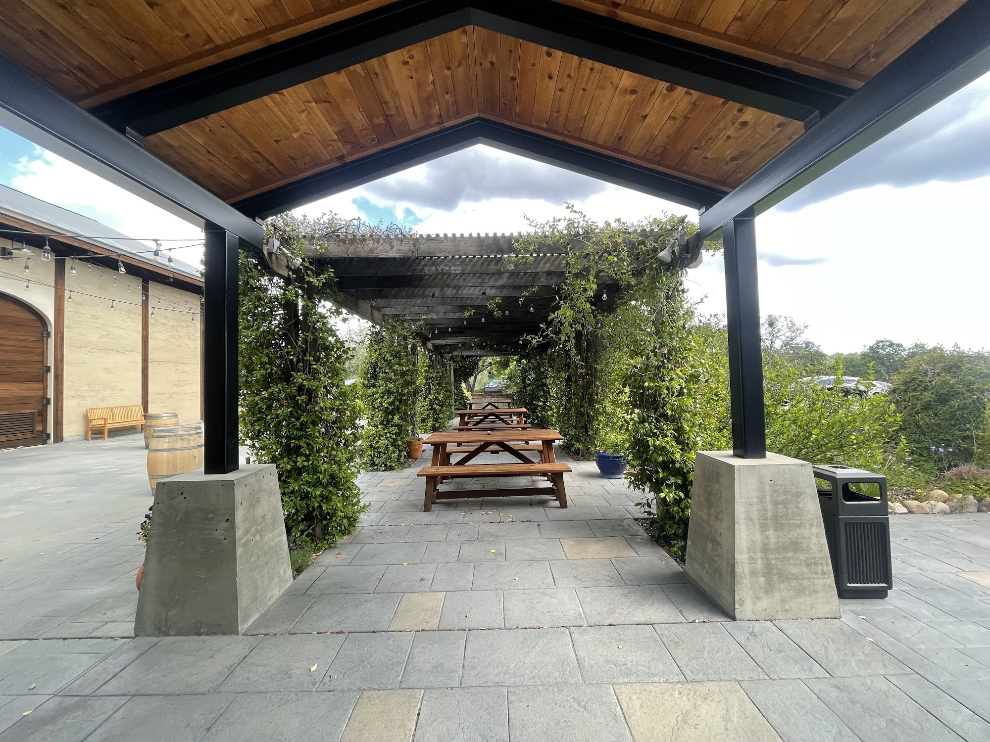 Hatcher Winery - Home of School Street Wines Vallecito