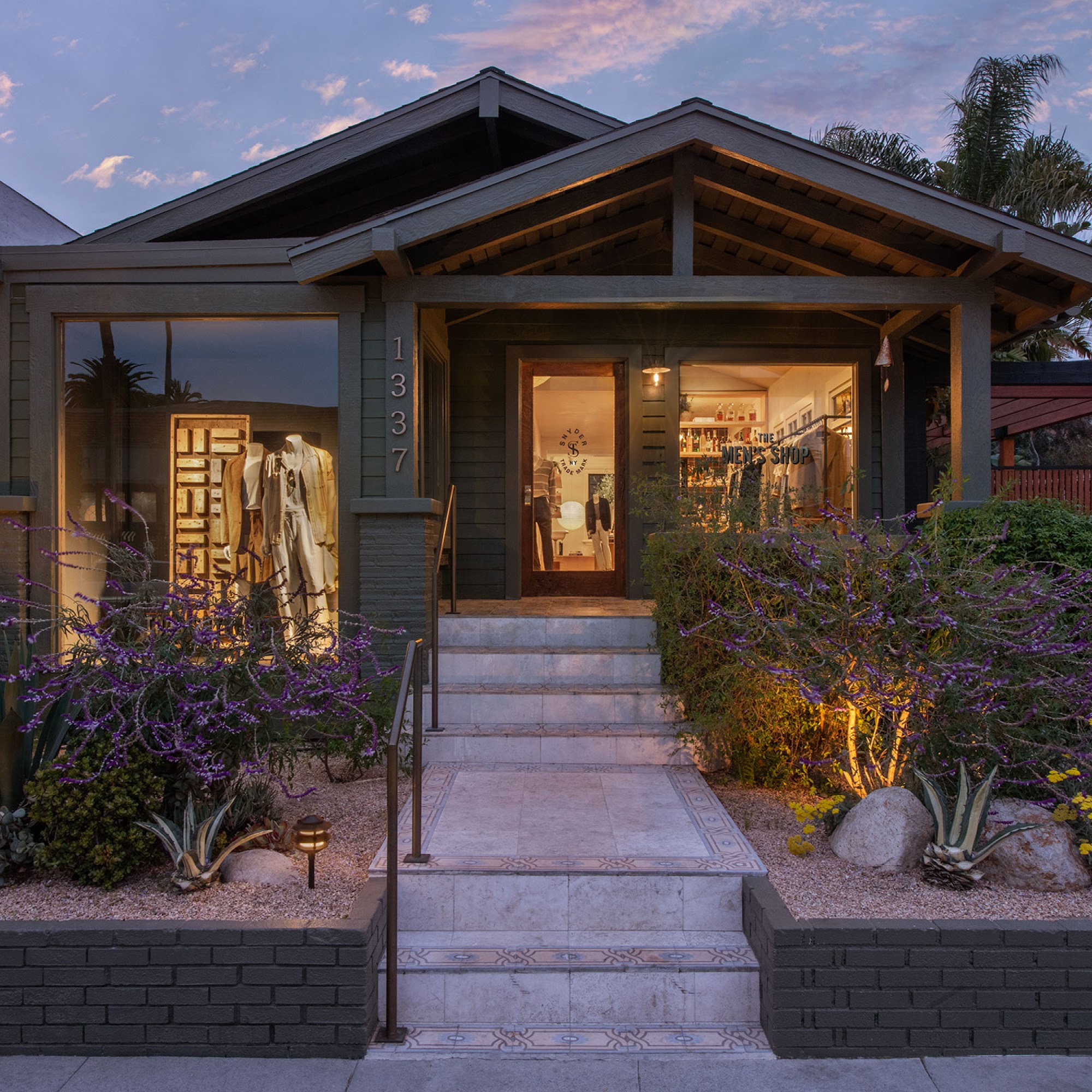 Todd Snyder Los Angeles: Venice Bungalows Venice