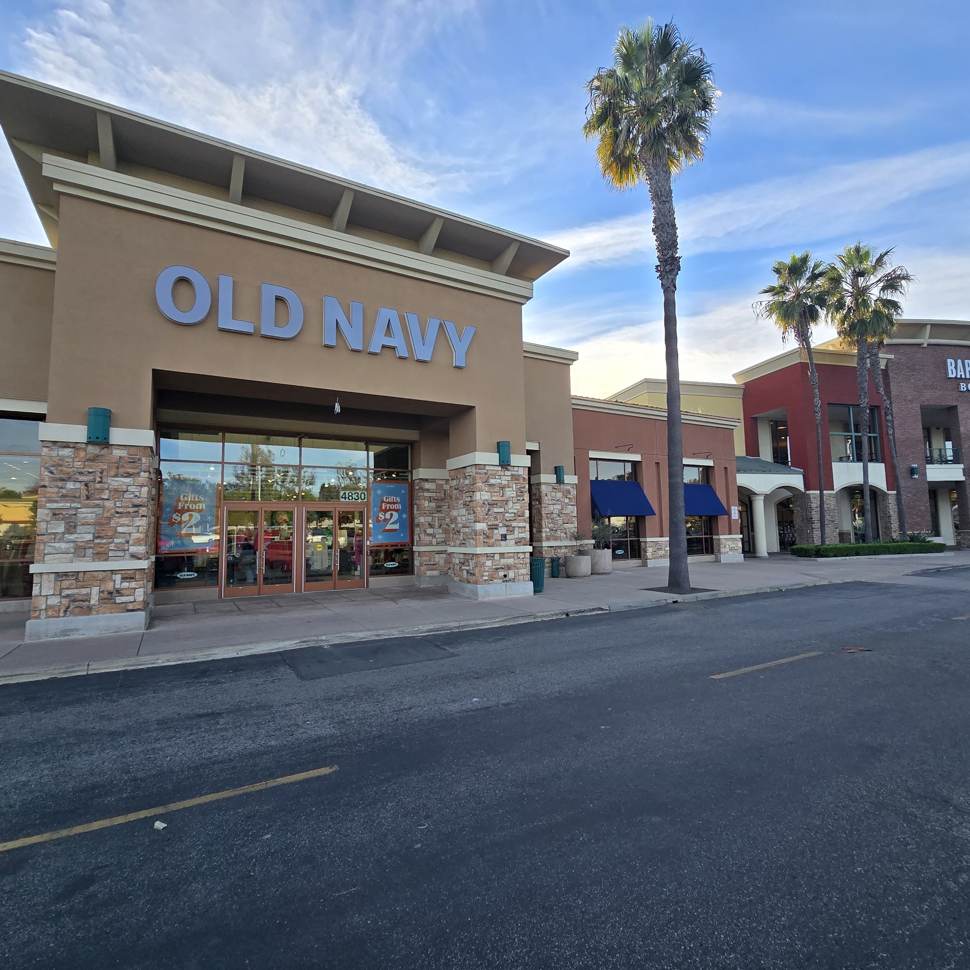 Old Navy Ventura