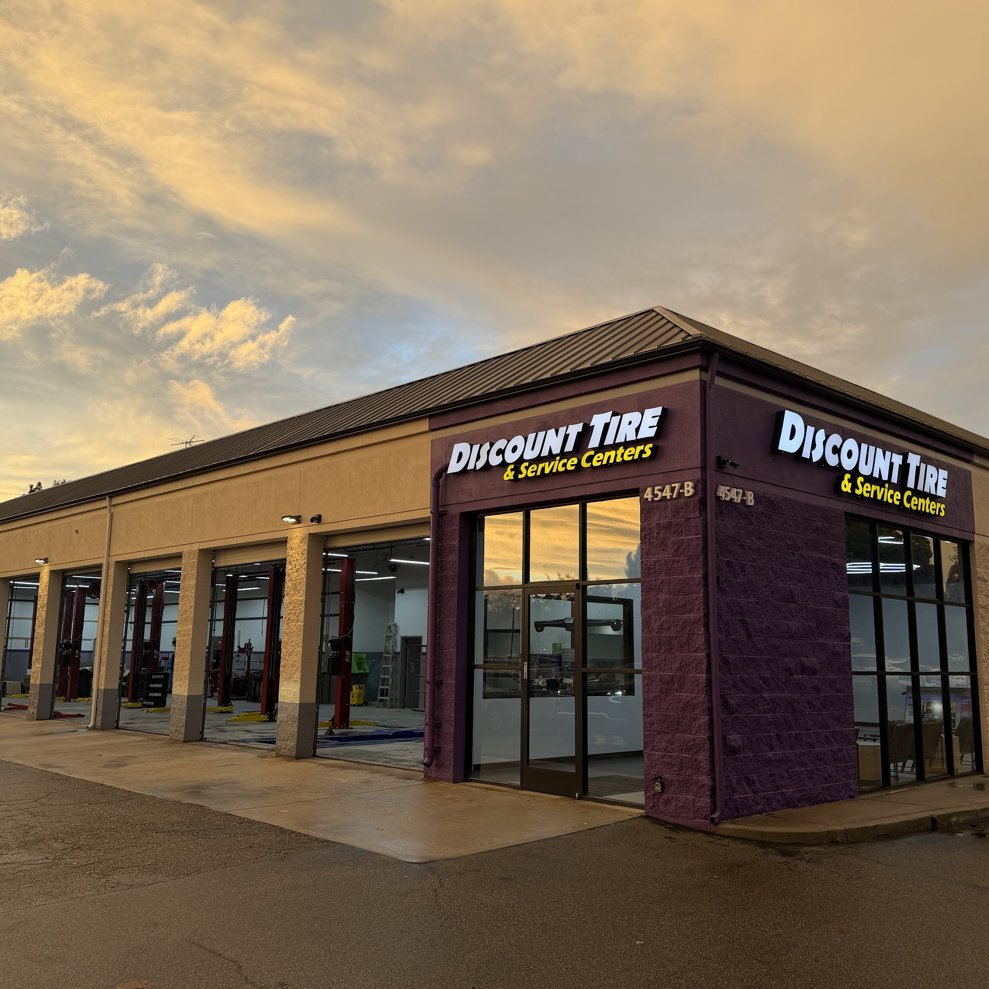 Discount Tire & Service Centers Ventura Ventura