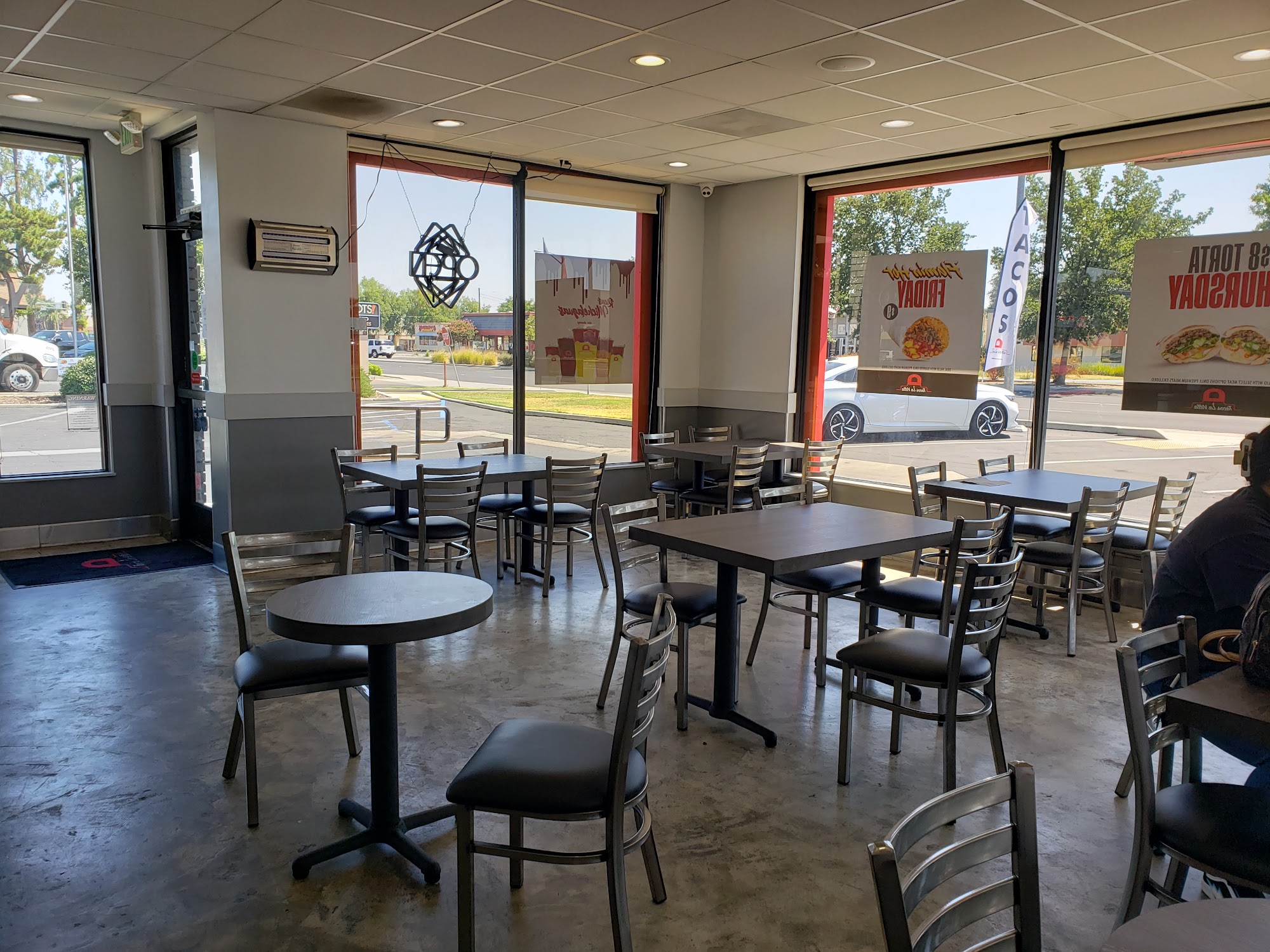 Tacos La Villa 2545 S Mooney Blvd, Visalia