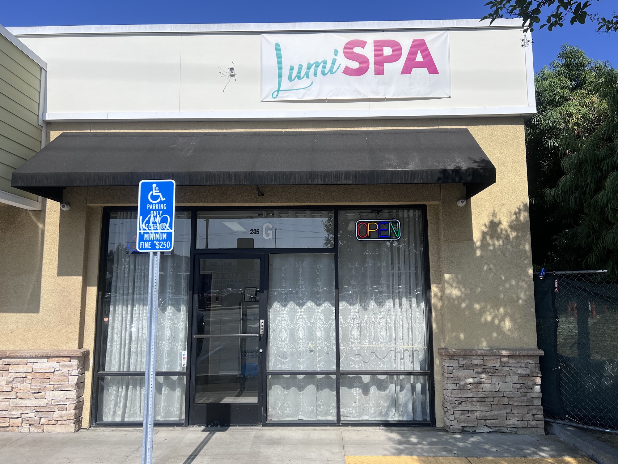 Lumi Spa