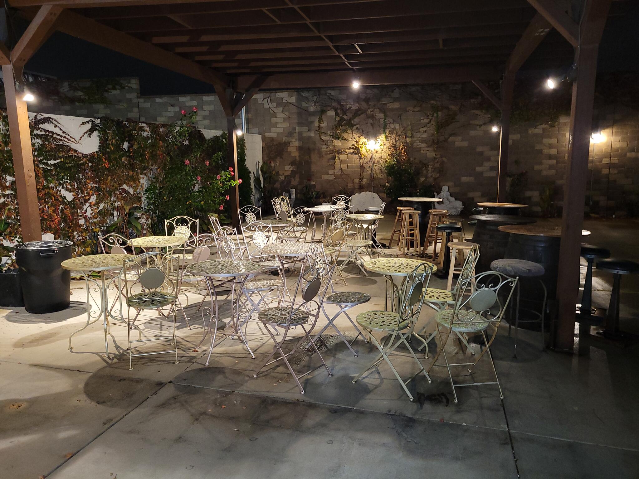 Giessinger Cellars & Cidery Westlake Village