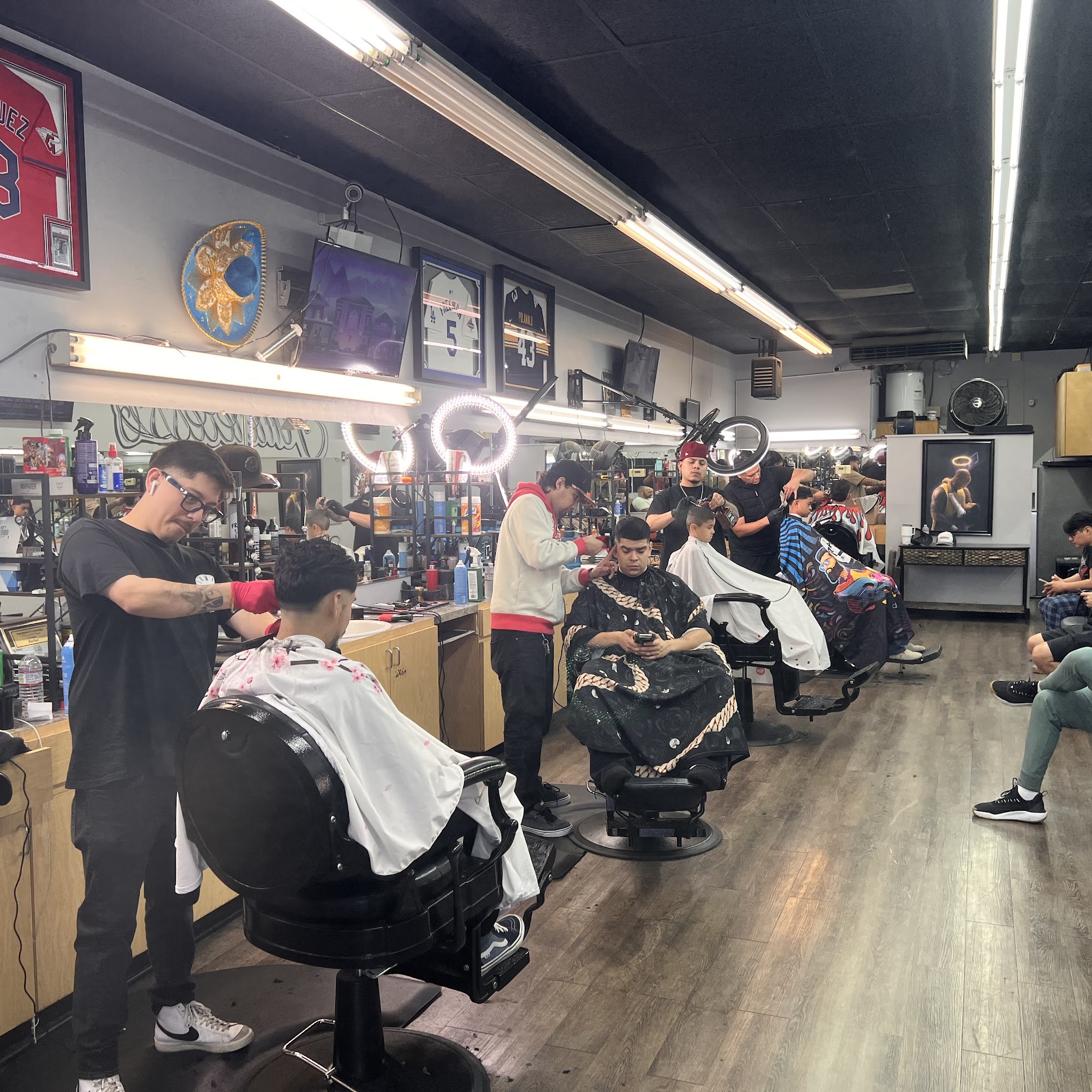 Timeless barbershop 13089 Springdale St, Westminster California 92683