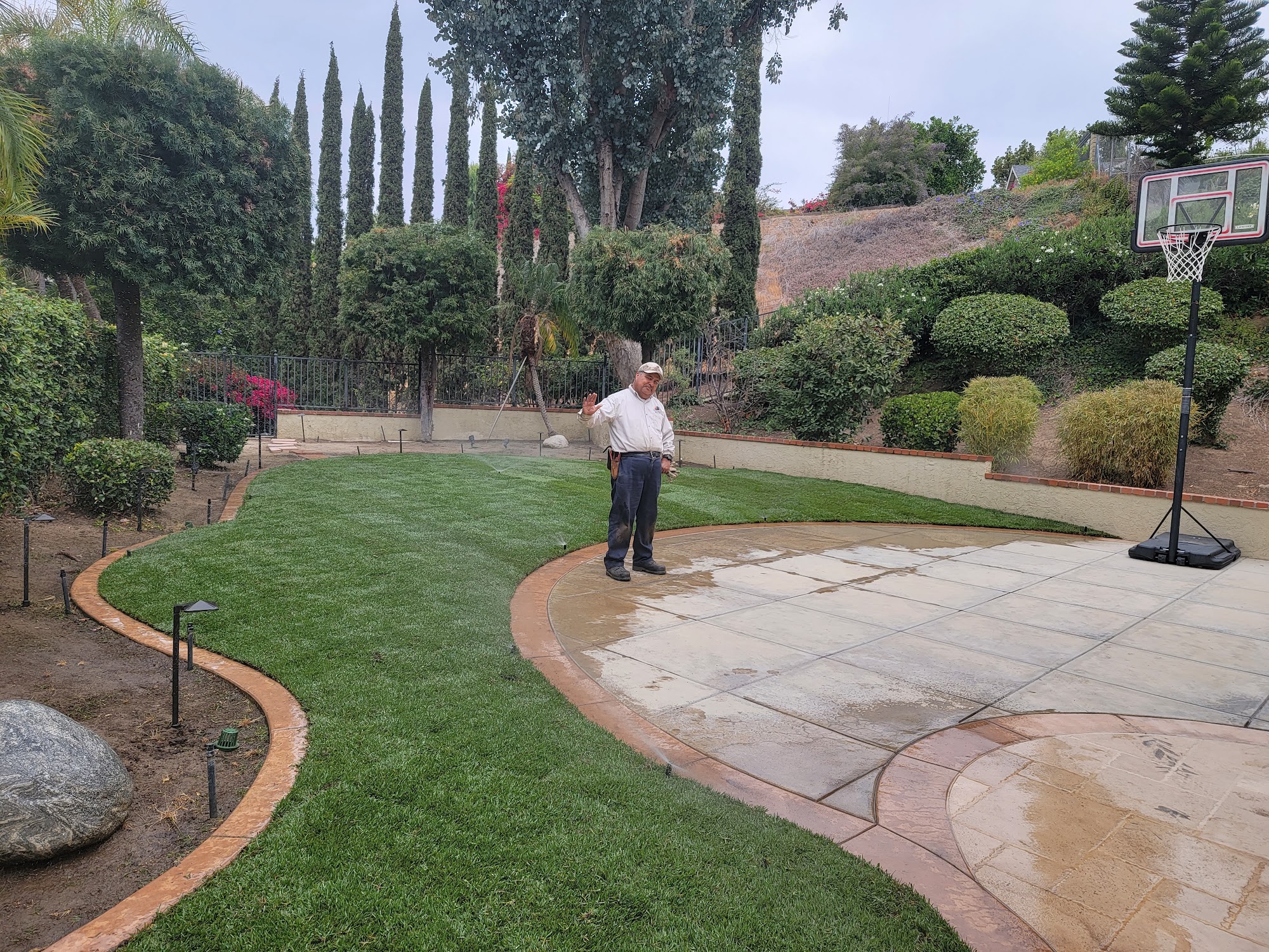 Francisco gardening and landscaping services 13603 Leffingwell Rd, Whittier California 90605
