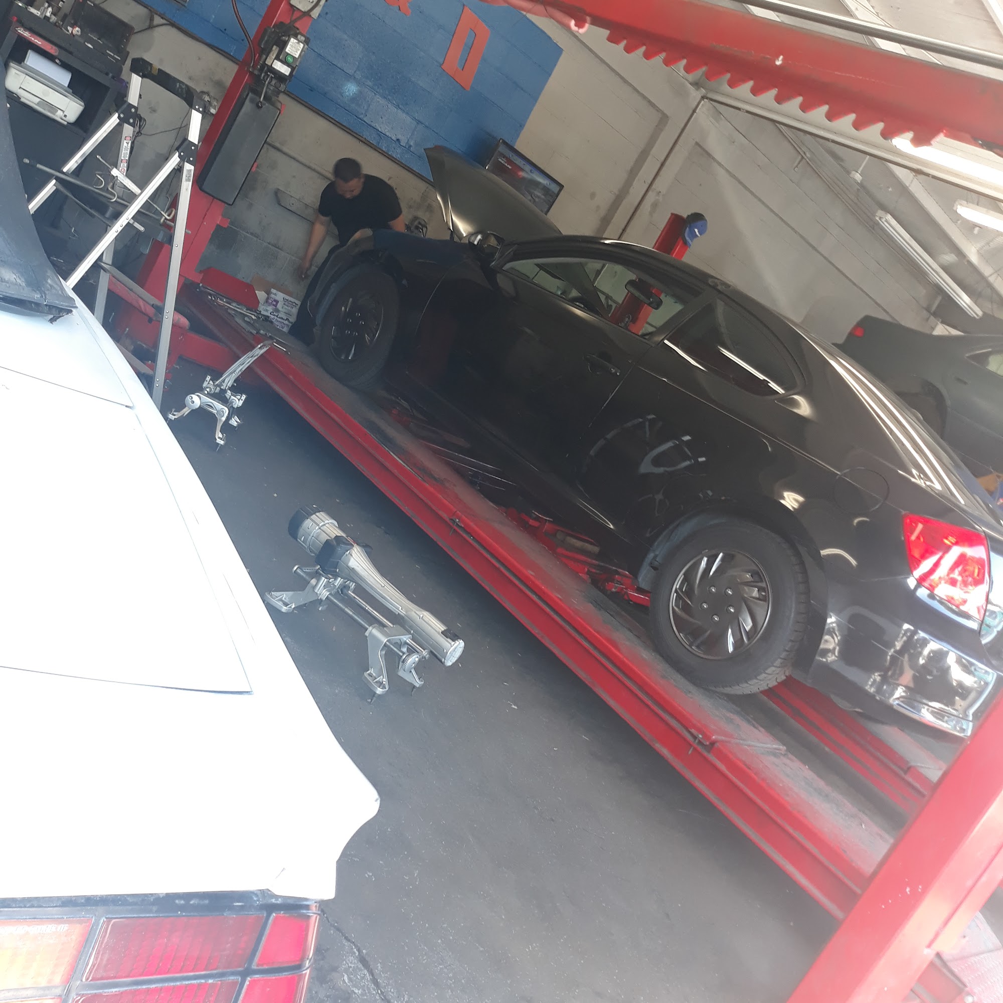 B & D Auto Repair Whittier