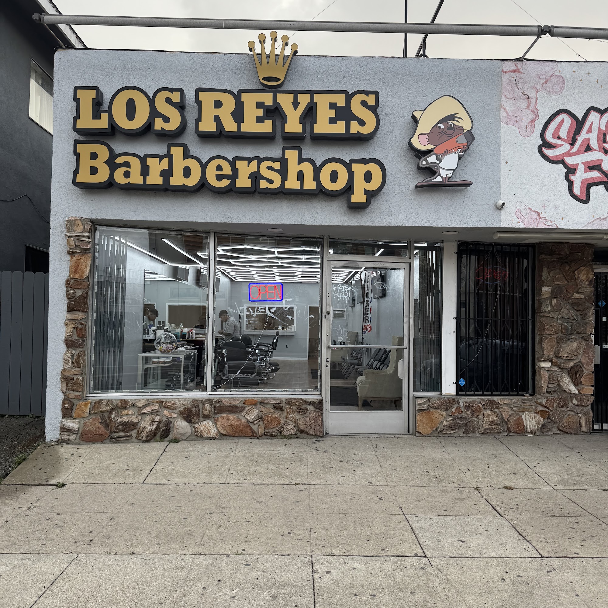 Los Reyes Barbershop 1221 N Avalon Blvd, Wilmington California 90744