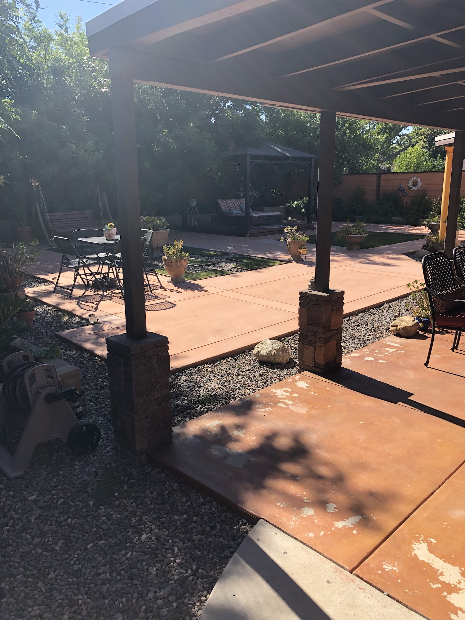 Muttserati Woodland Hills