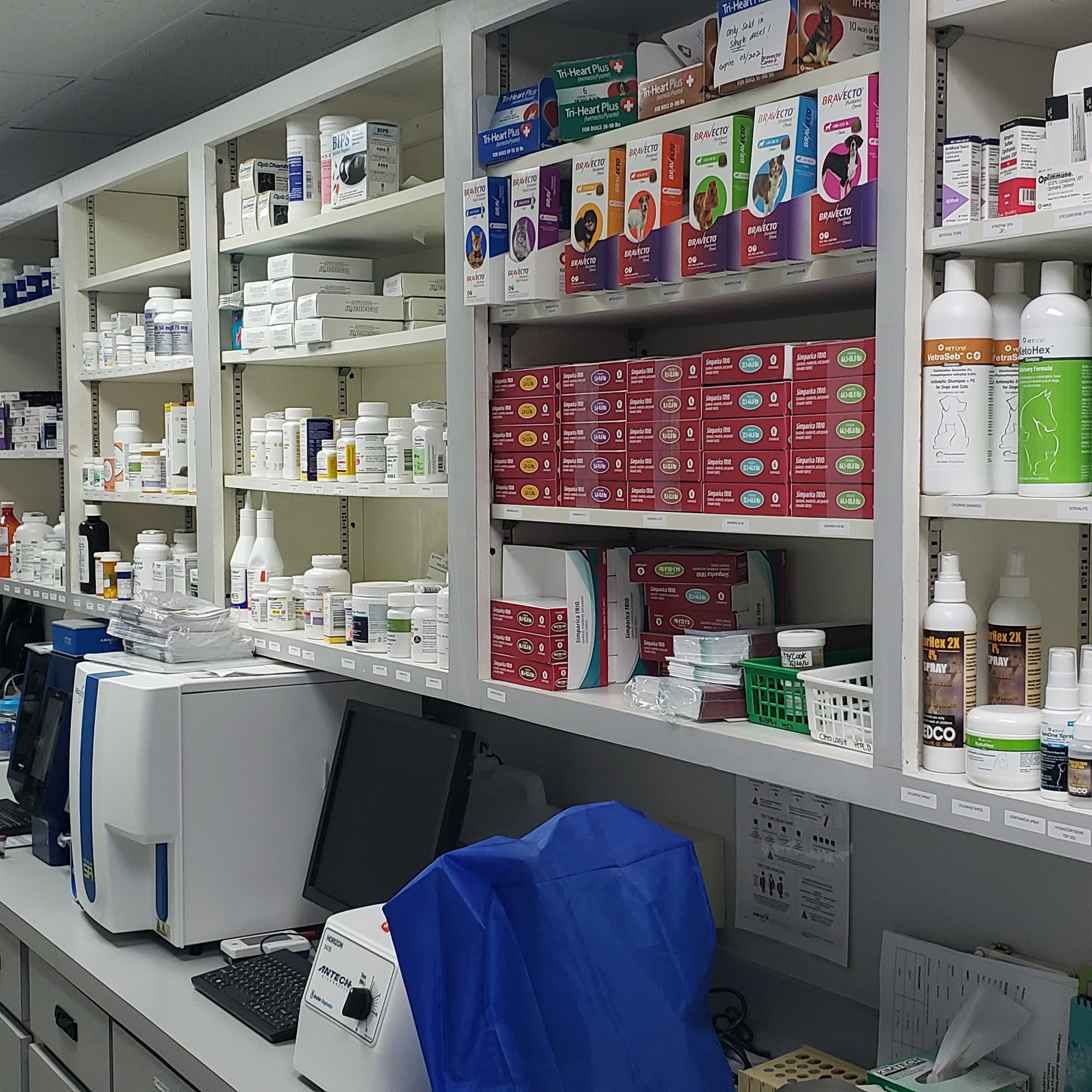 Canyon Hills Animal Hospital and Specialty Center Yorba Linda