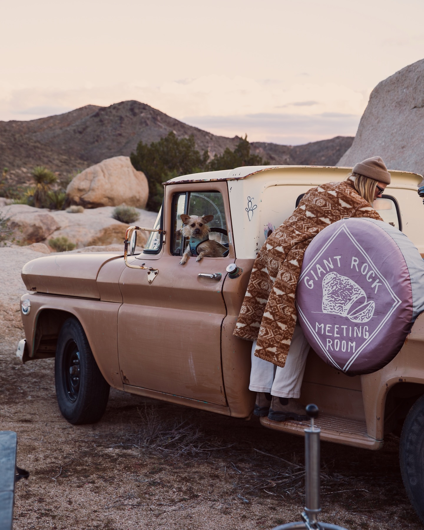 Giant Rock Meeting Room Yucca Valley