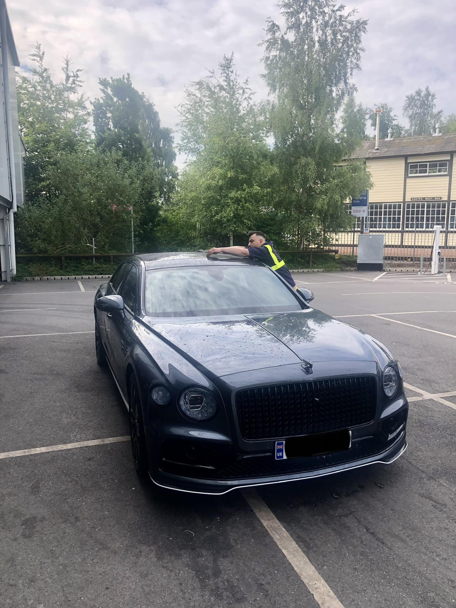 Waves Hand Car Wash Crewe