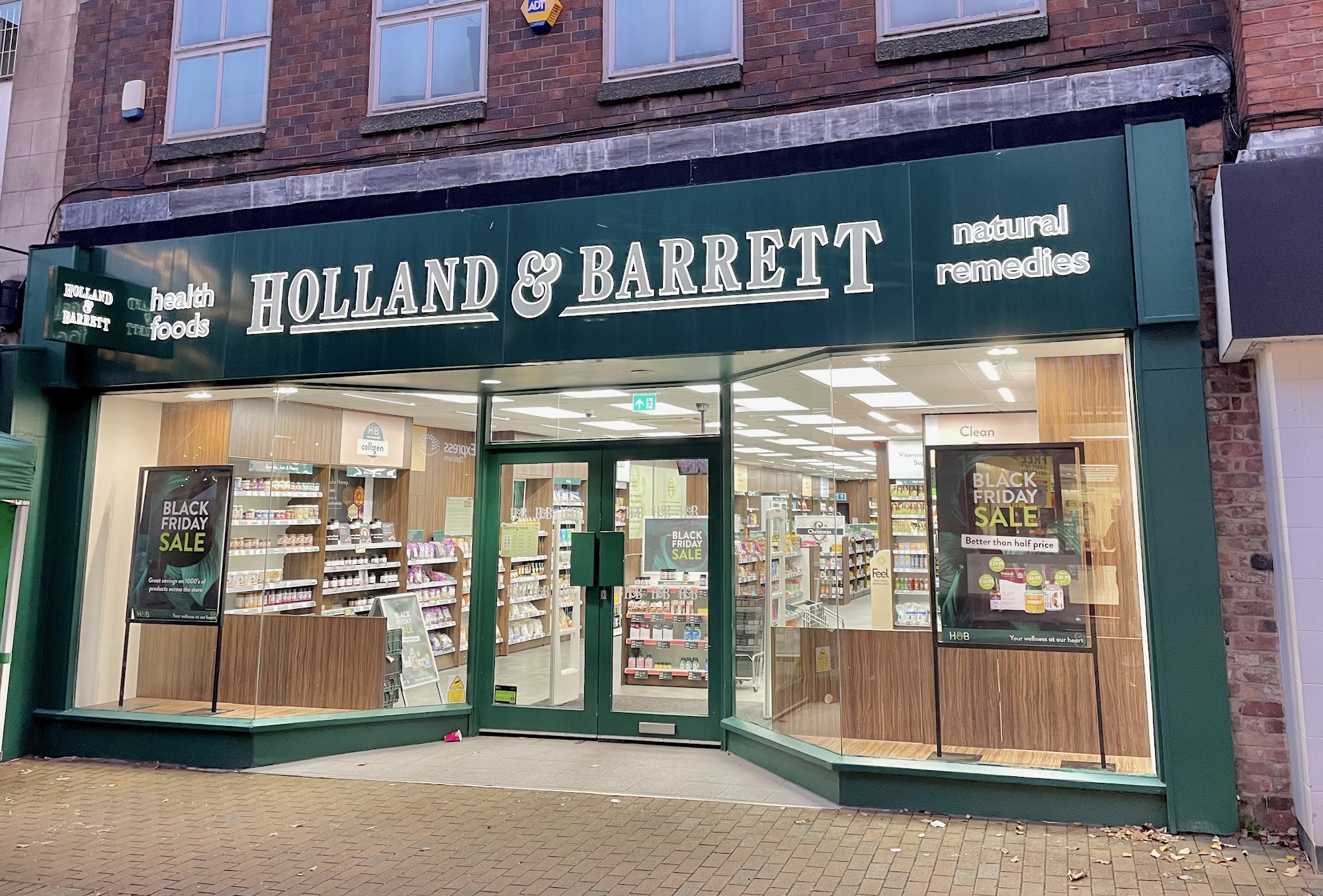Holland & Barrett - Macclesfield