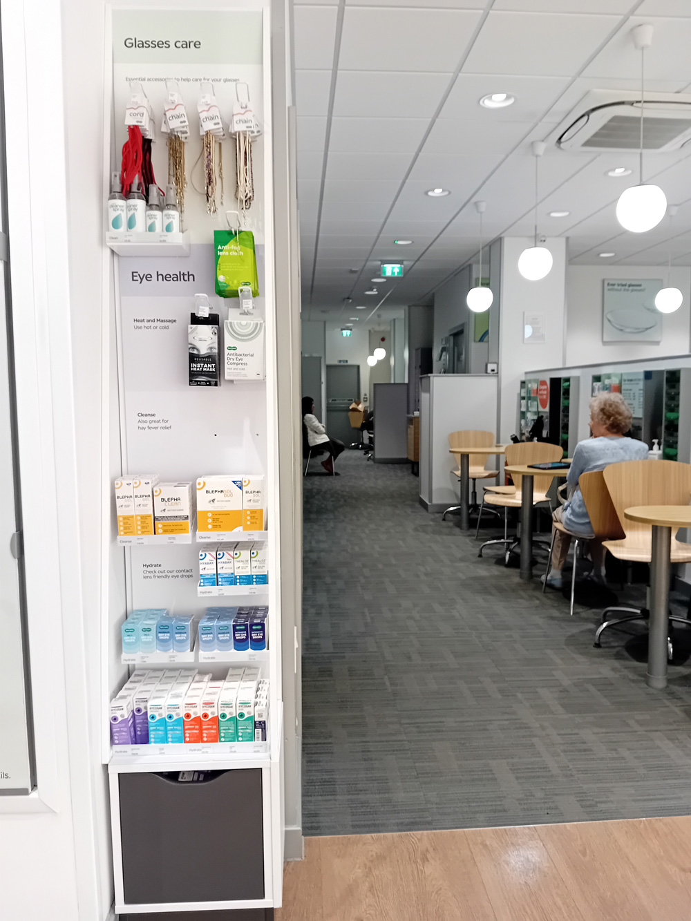 Specsavers Opticians and Audiologists - Macclesfield
