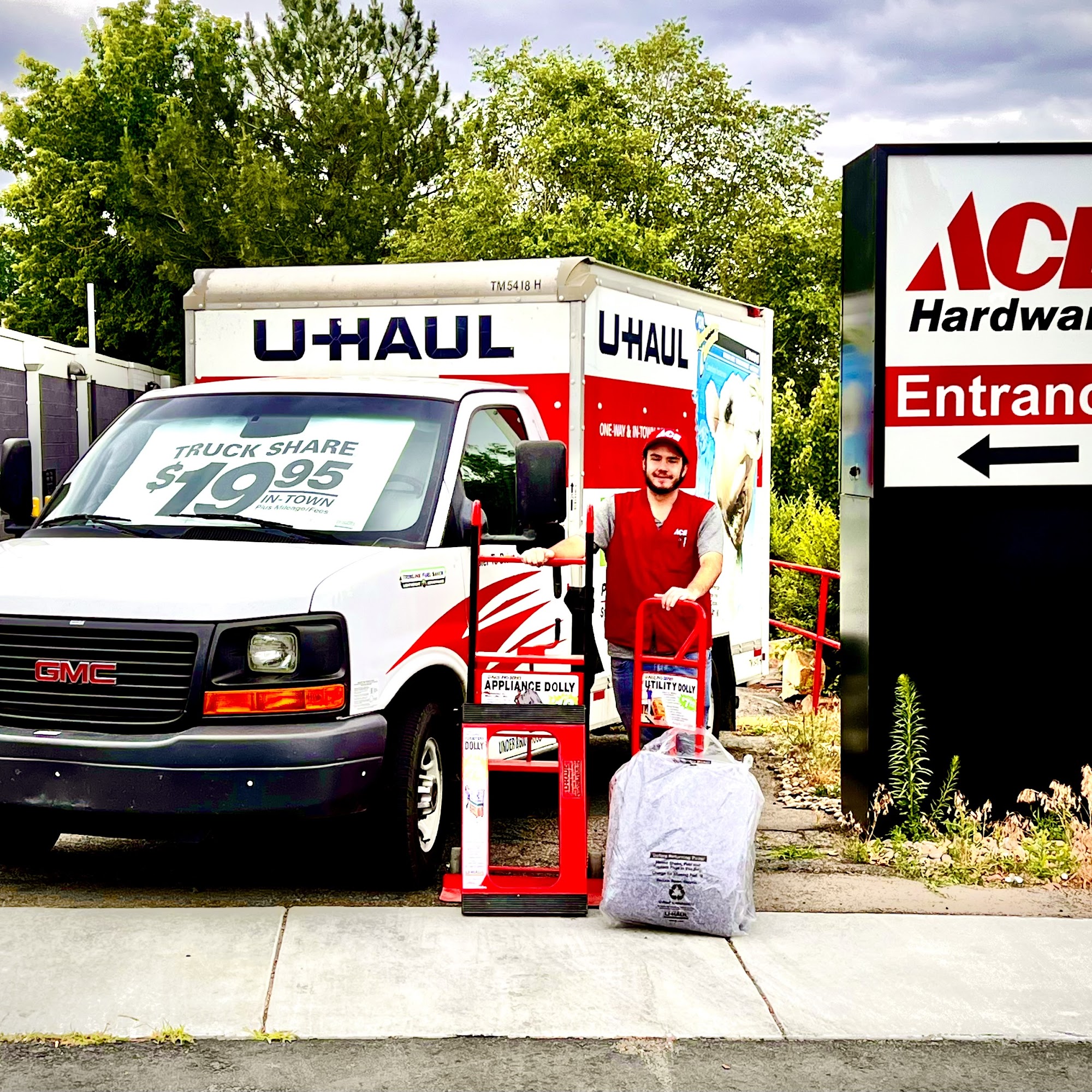 U-Haul Neighborhood Dealer