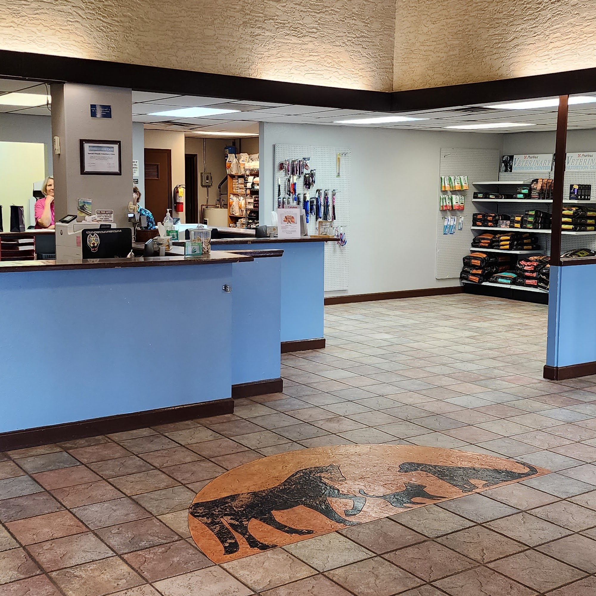 Special Friends Veterinary Clinic & Grooming Aurora