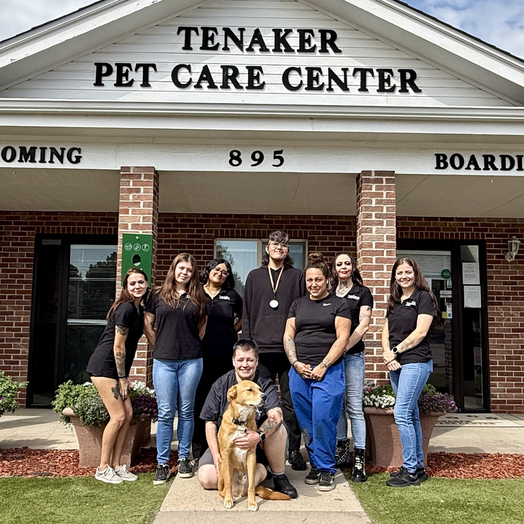 Tenaker Pet Care Center, Inc. Aurora