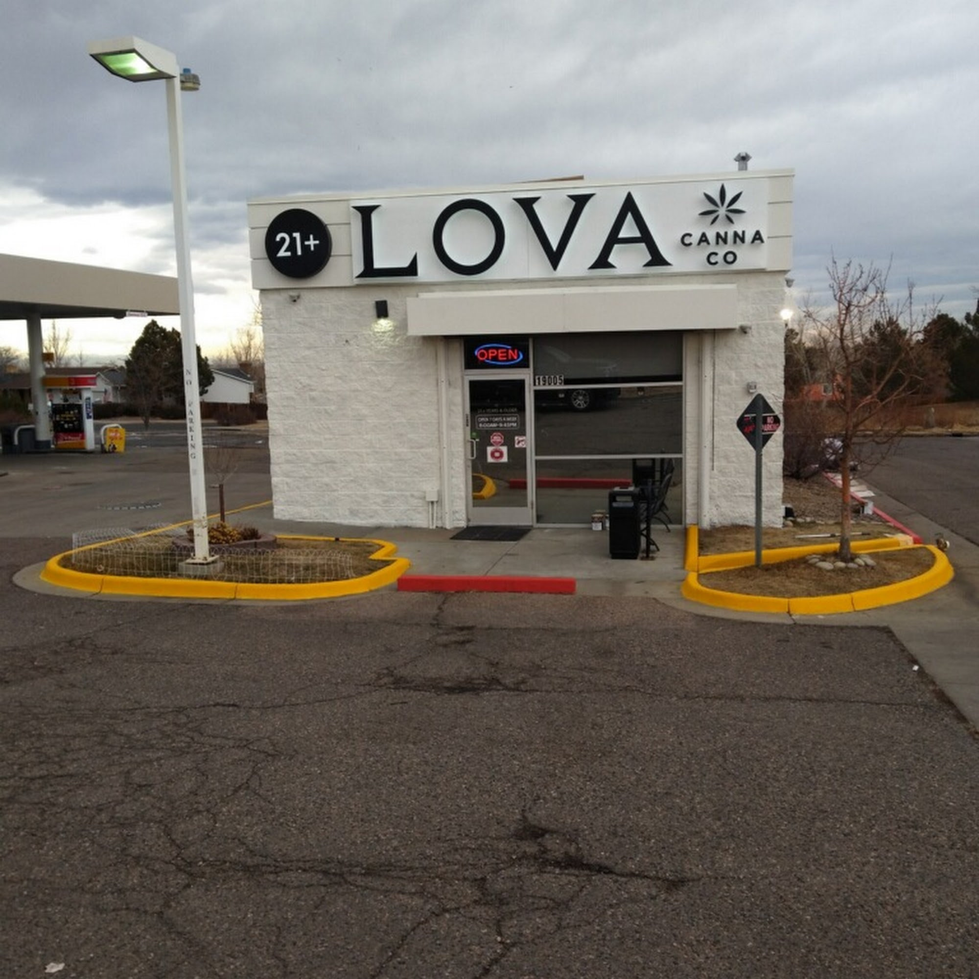 LOVA Canna Co - Aurora Aurora