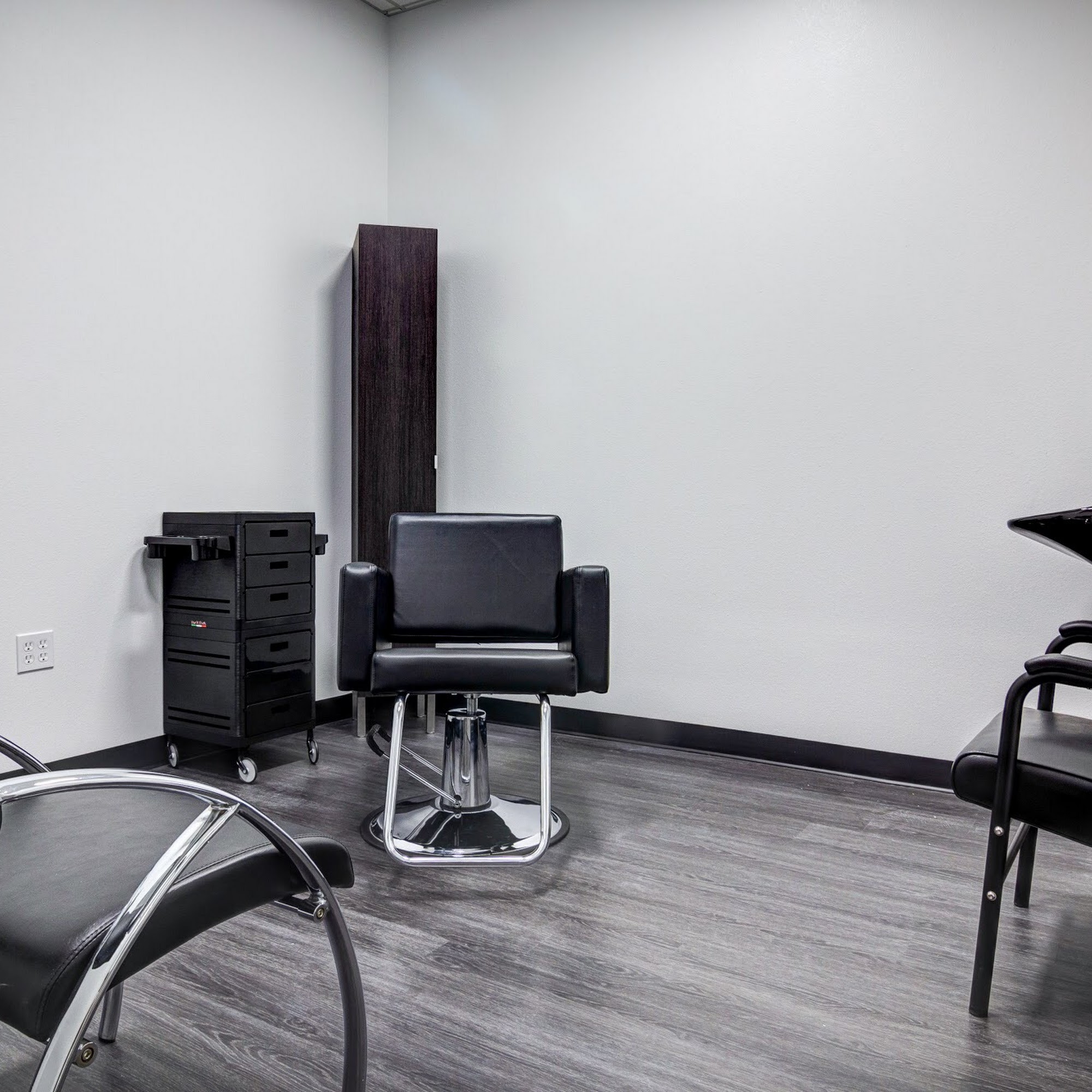 Vesper Salon Studios - Aurora Mall 14200 E Alameda Ave UNIT 2013, Aurora Colorado 80012