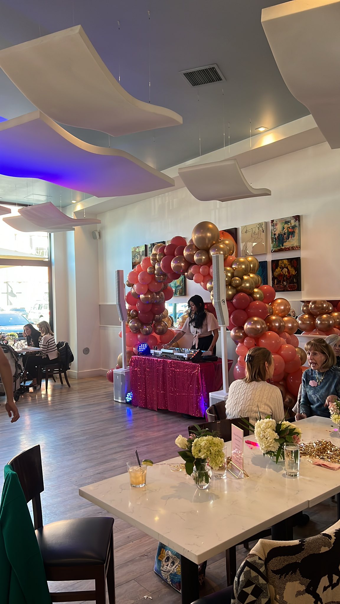 Mezzaluna Willits Basalt