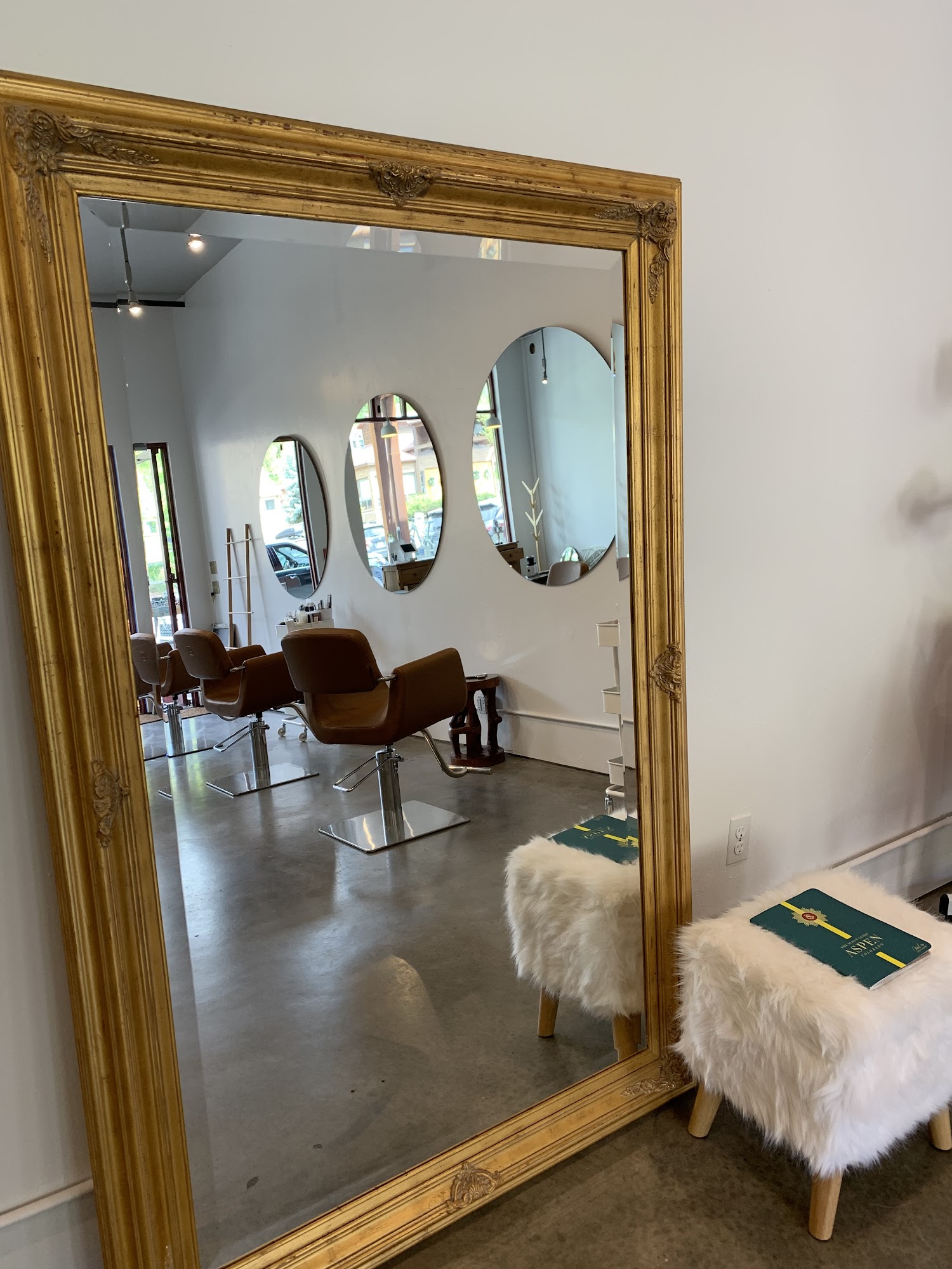 boon. boutique salon 234 Midland Ave, Basalt Colorado 81621