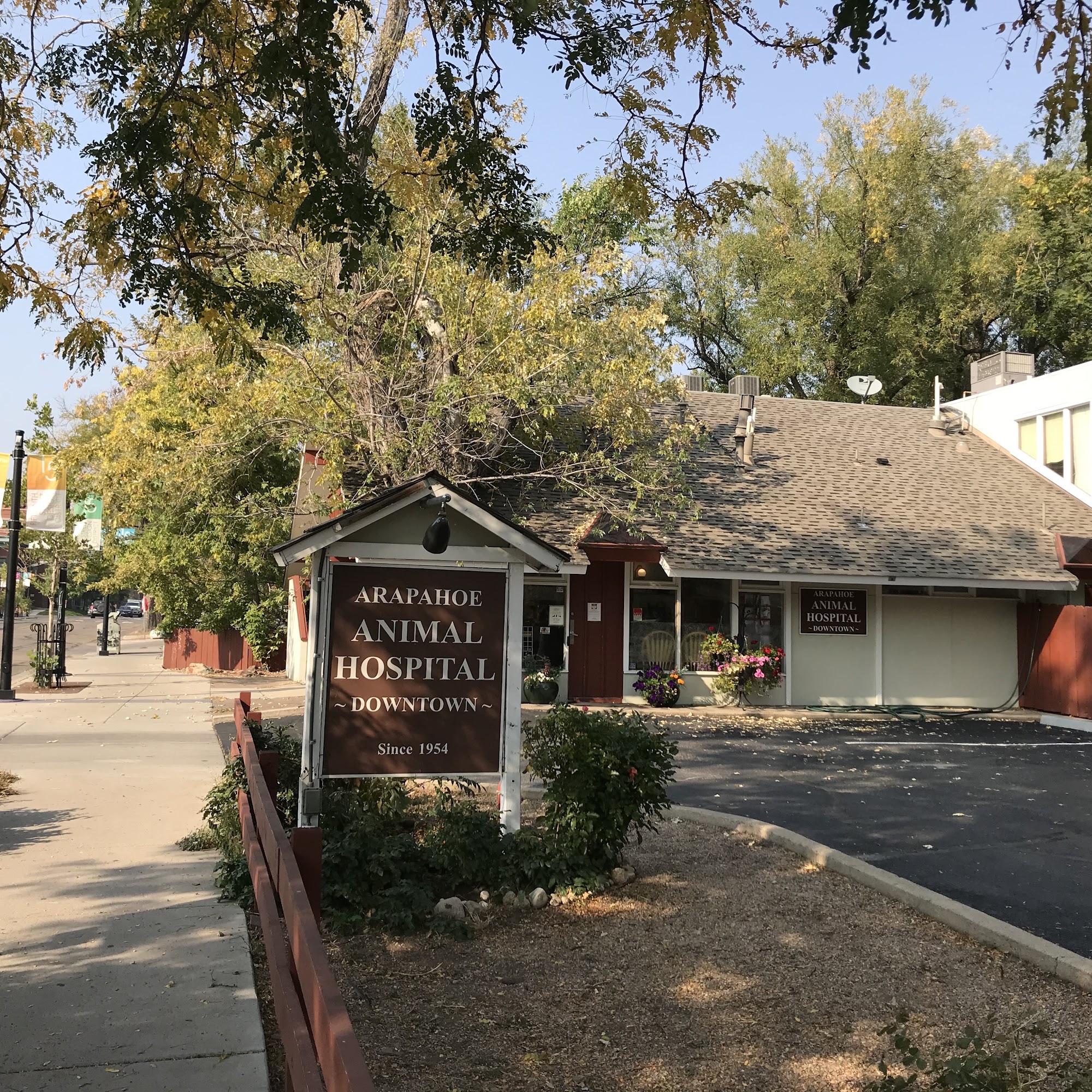 Arapahoe Animal Hospital - Downtown Boulder