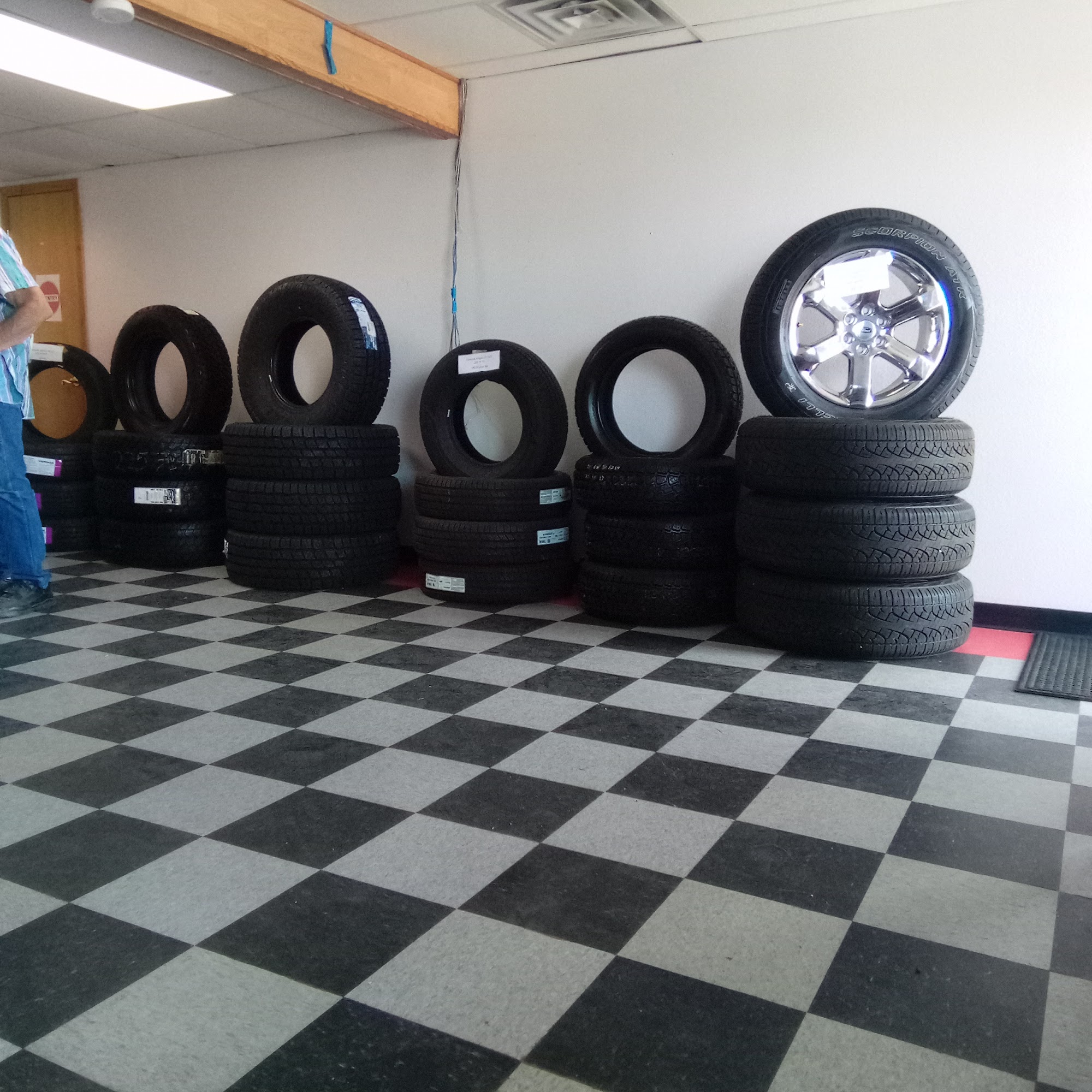 De La Tire Shop Calhan