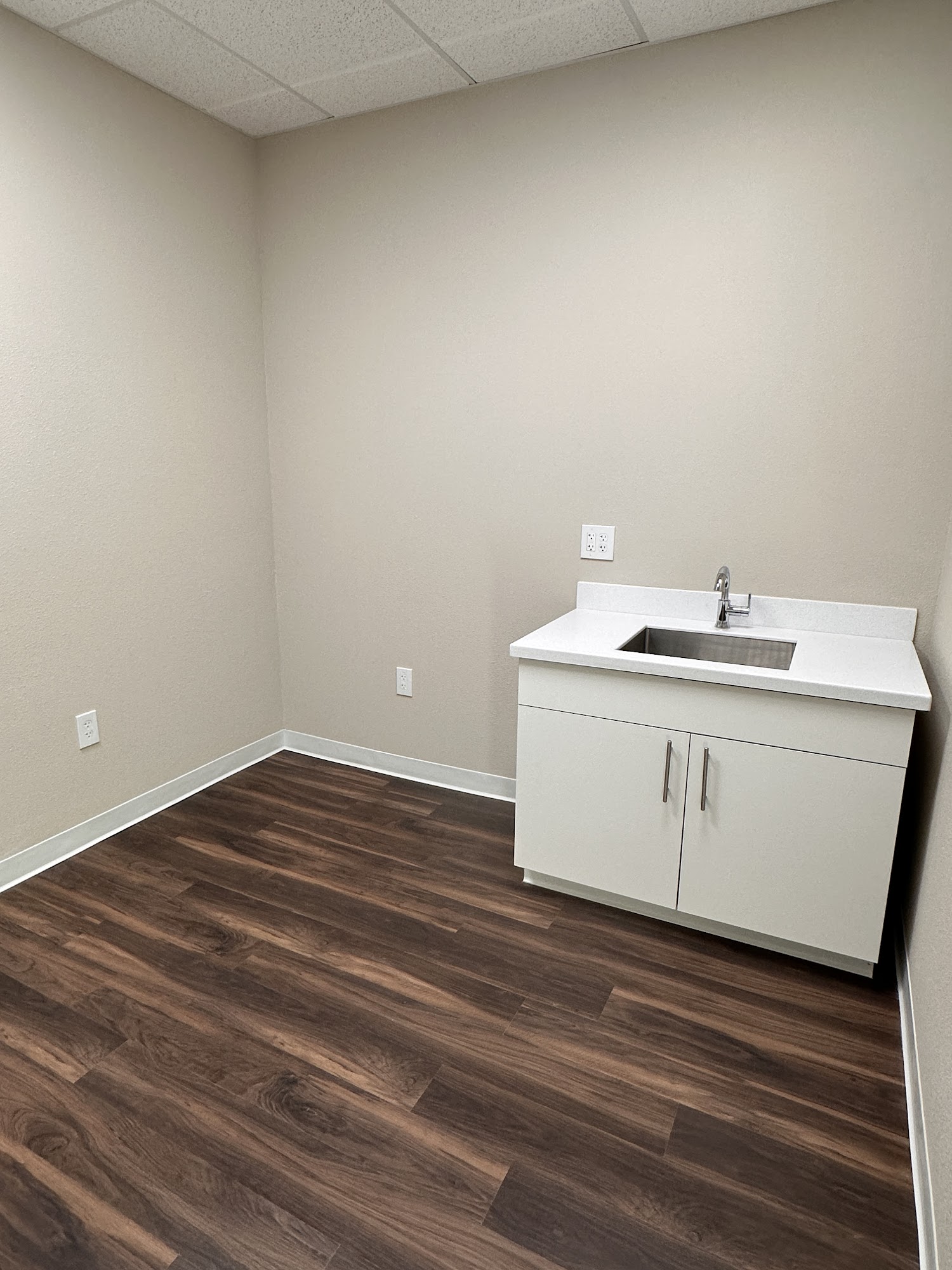 Luxe Cosmetic Studios 3230 E Woodmen Rd Suite 100, Colorado Springs Colorado 80920