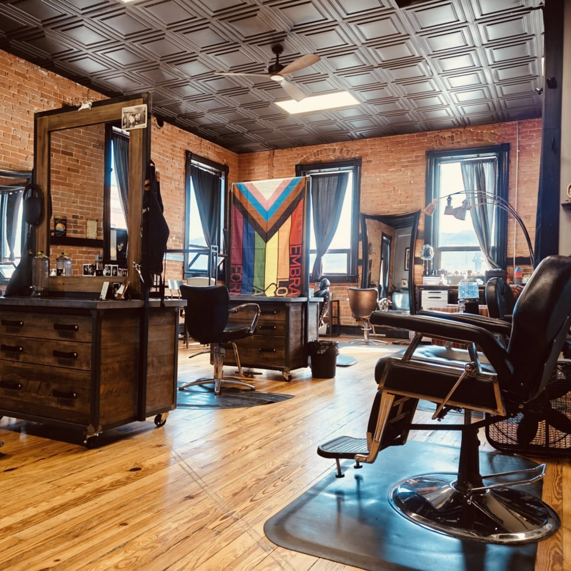 Studio Onyx LLC 2502 W Colorado Ave #301, Colorado Springs Colorado 80904