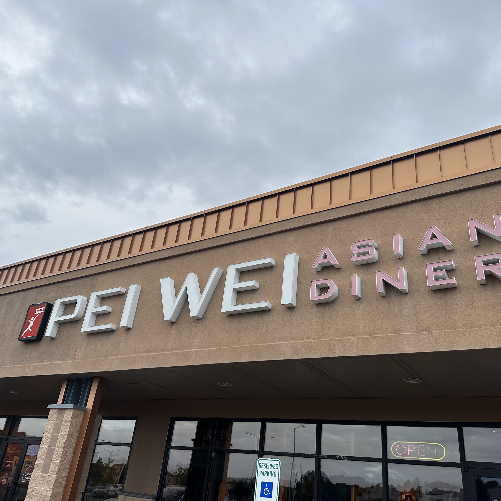 Pei Wei Asian Kitchen 7148 N Academy Blvd, Colorado Springs, CO 80920