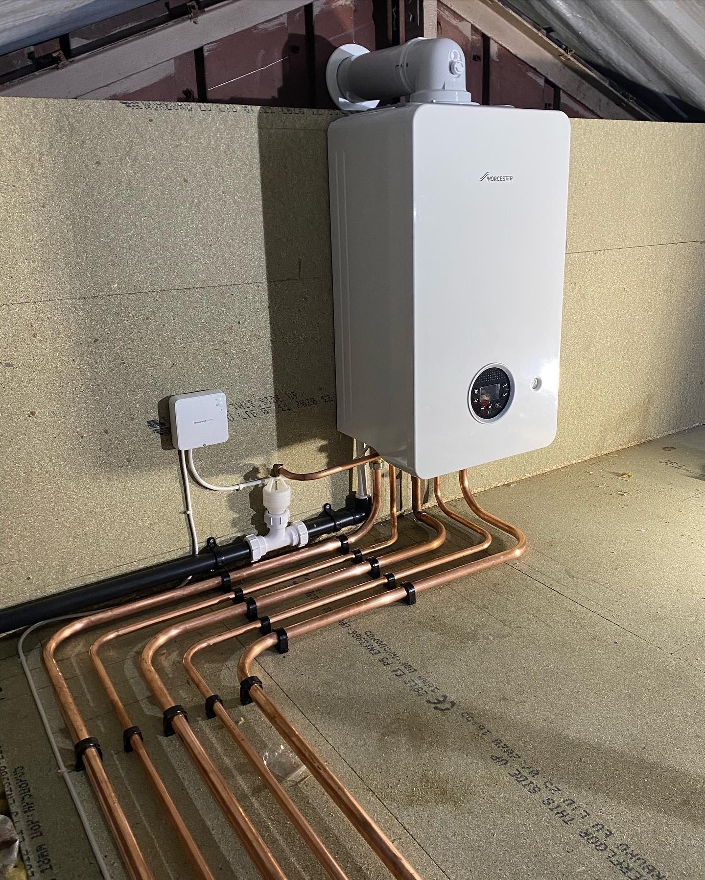 C R Plumbing & Heating