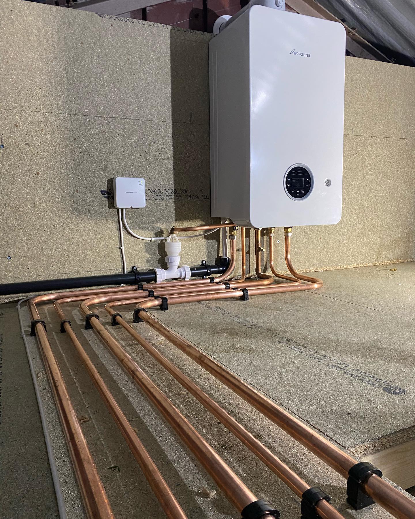 C R Plumbing & Heating