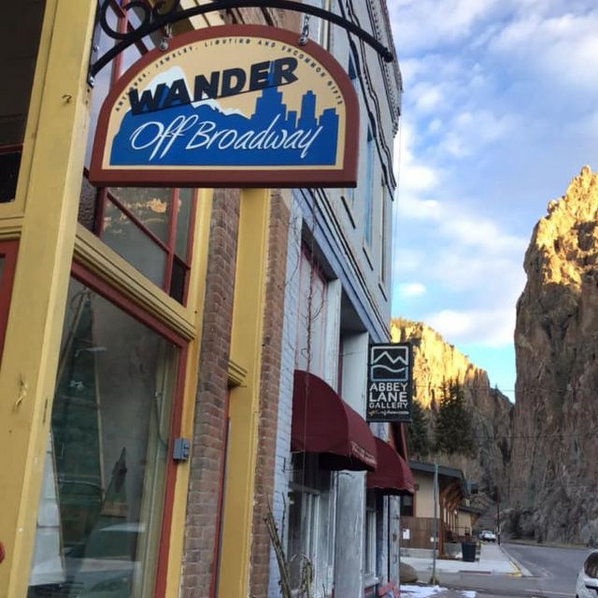 Wander Off Broadway Creede