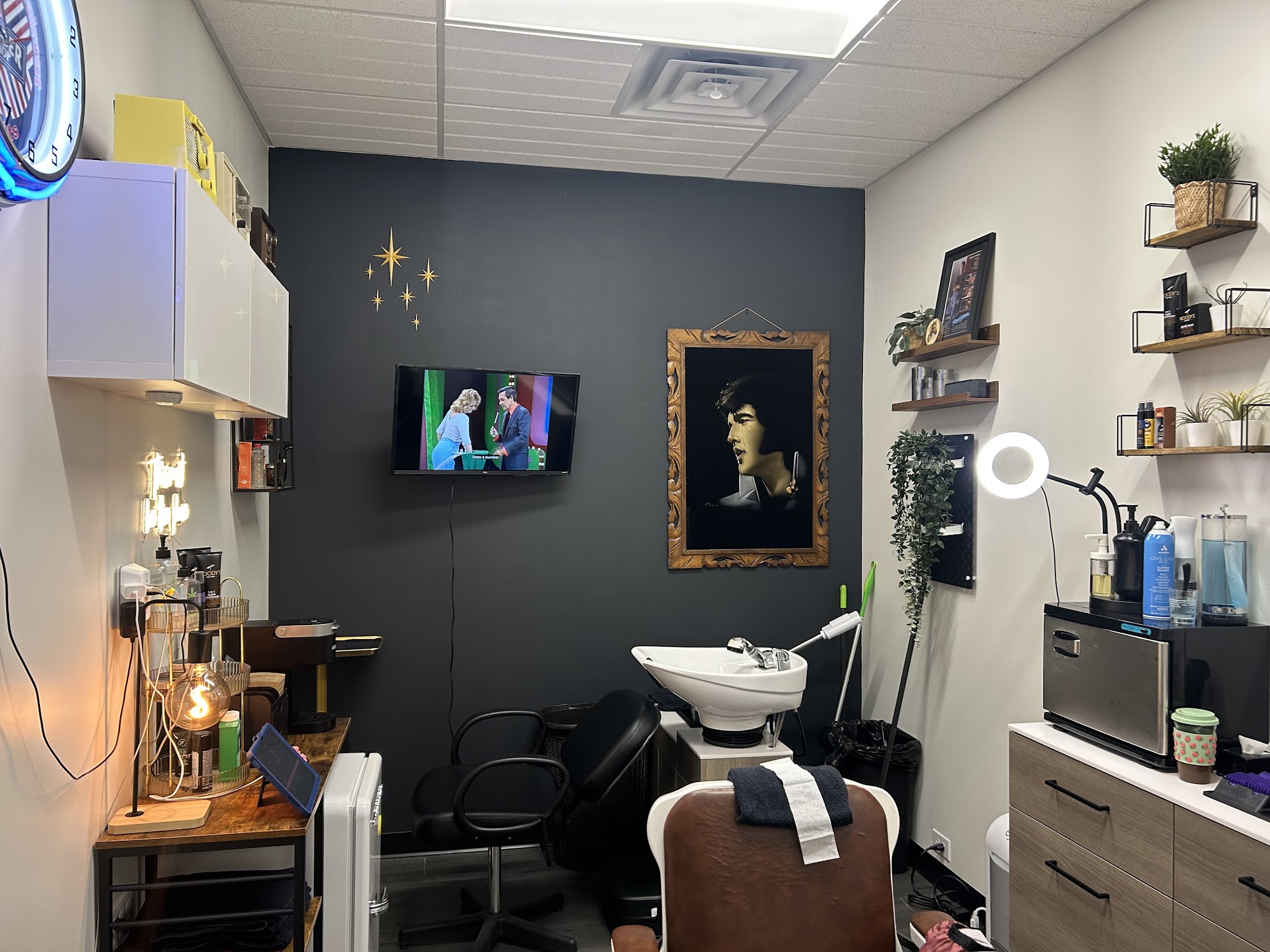 Lindsay Farris Barber Studio 2700 E 2nd Ave Studio 32, Denver Colorado 80206