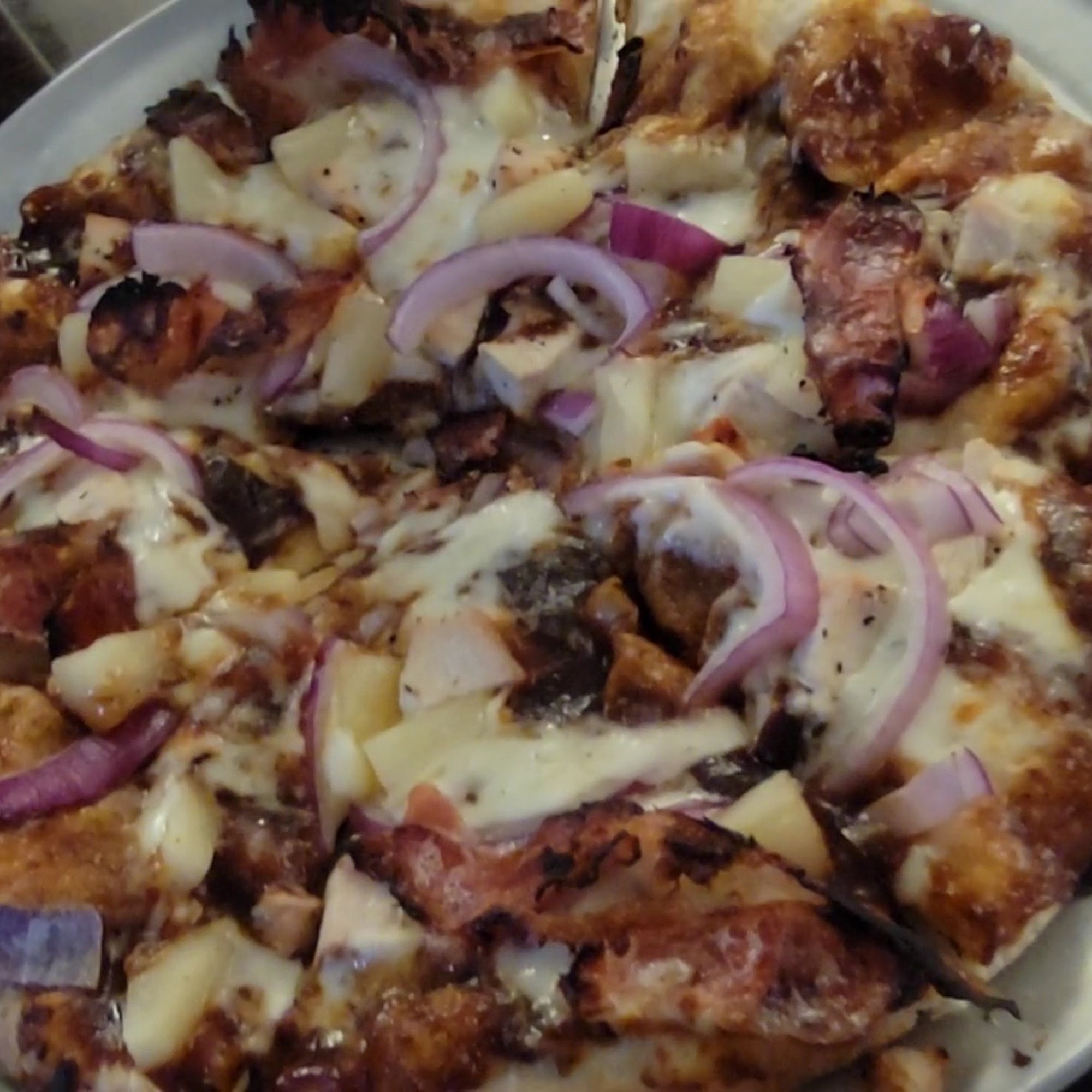 Last Chance Pizza & The Cove and Craft Dillon