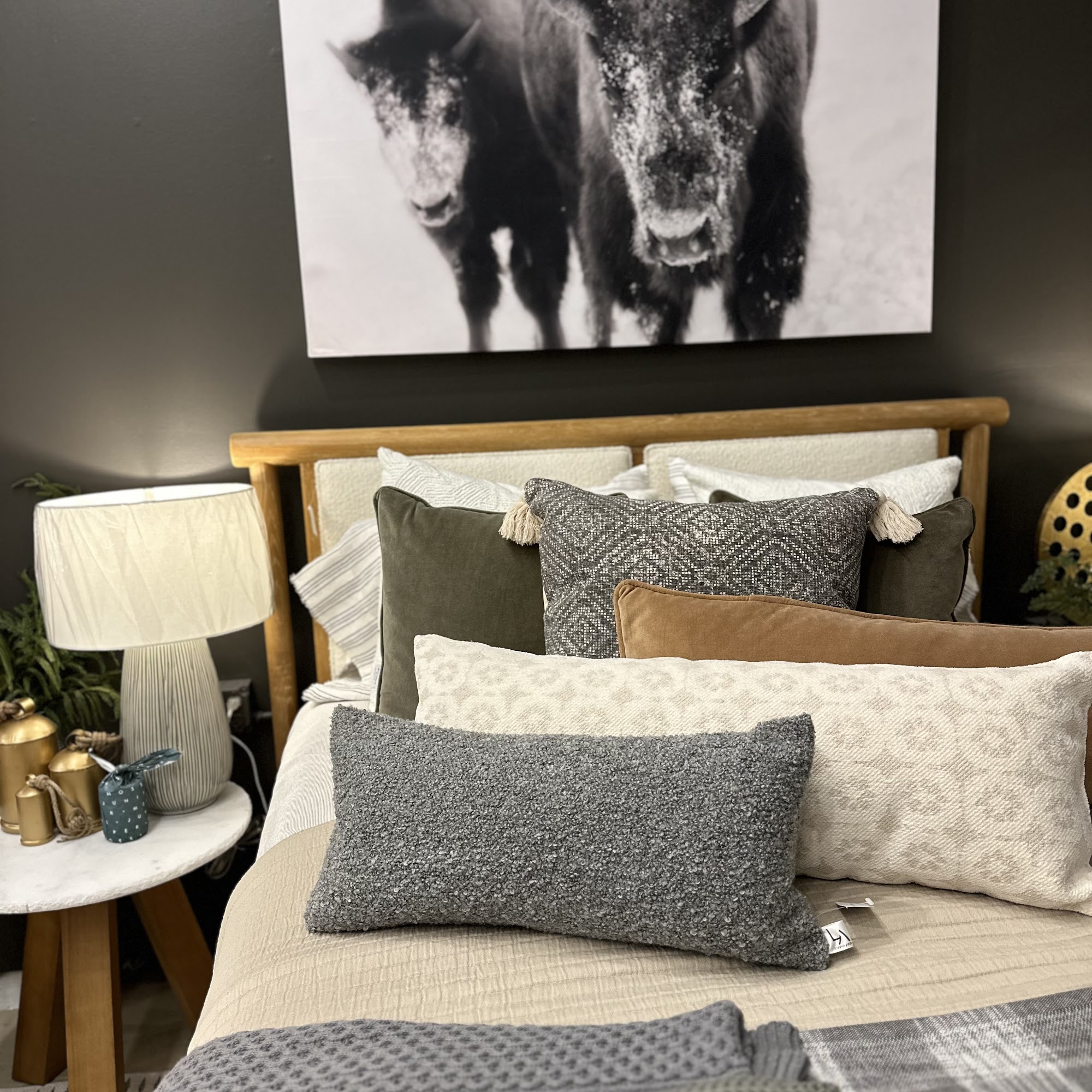 LA Studio & Co. Edwards