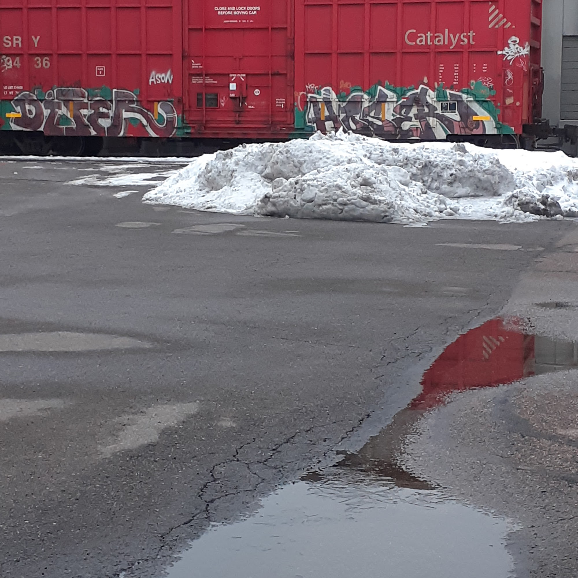 Sun Country Distributing Englewood