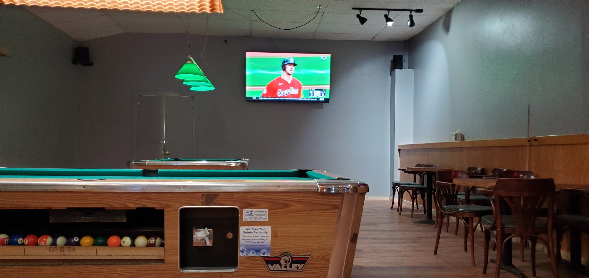 The Bull Pin - Bowling & Sports Bar Estes Park