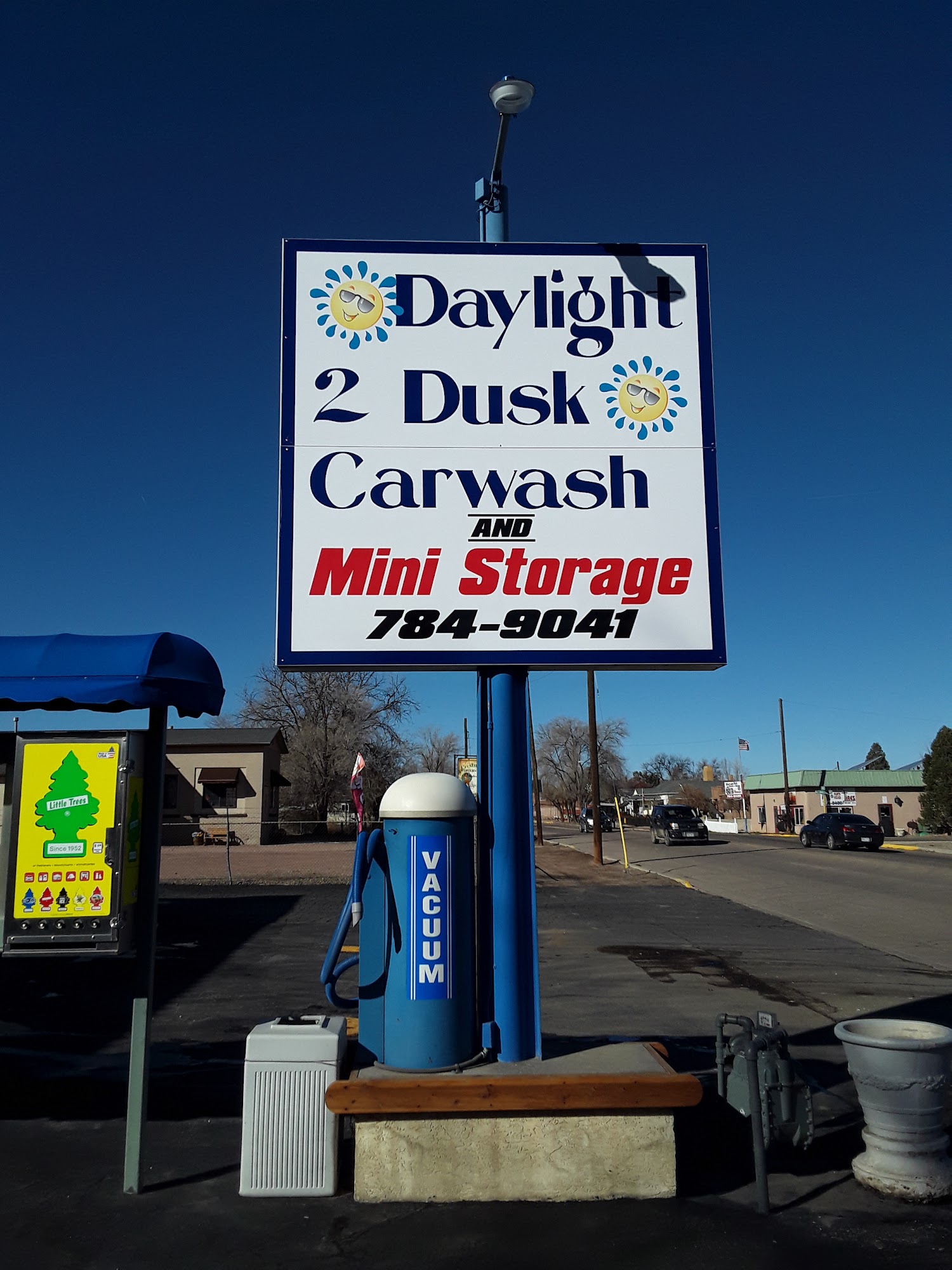 Daylight 2 Dusk Car Wash & Mini Storage Florence