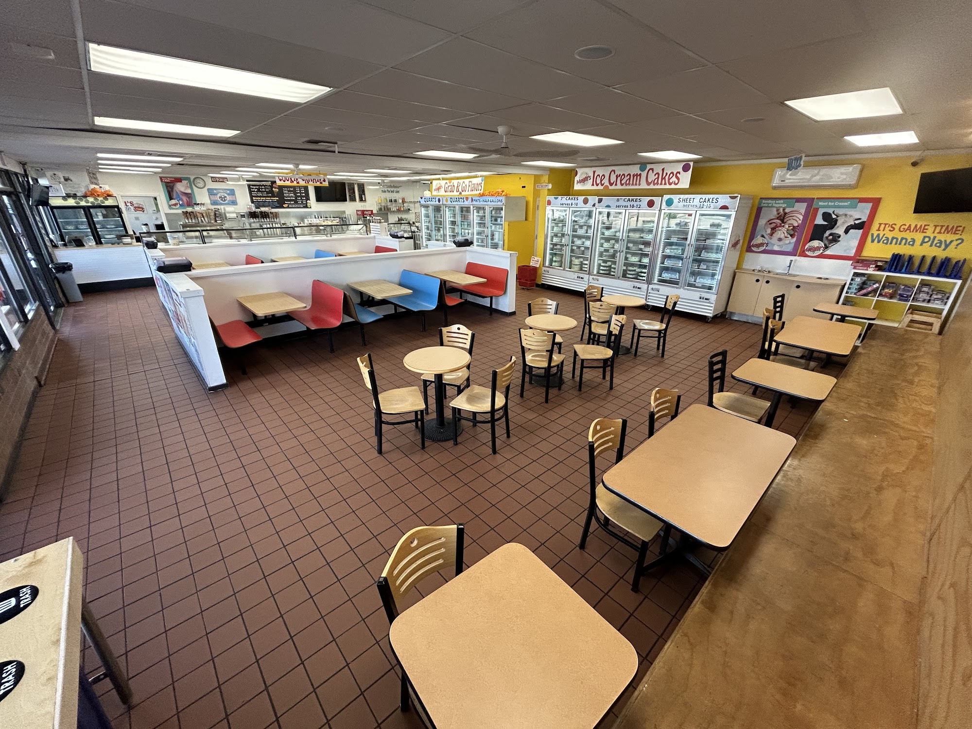 Magill's World of Ice Cream Lakewood