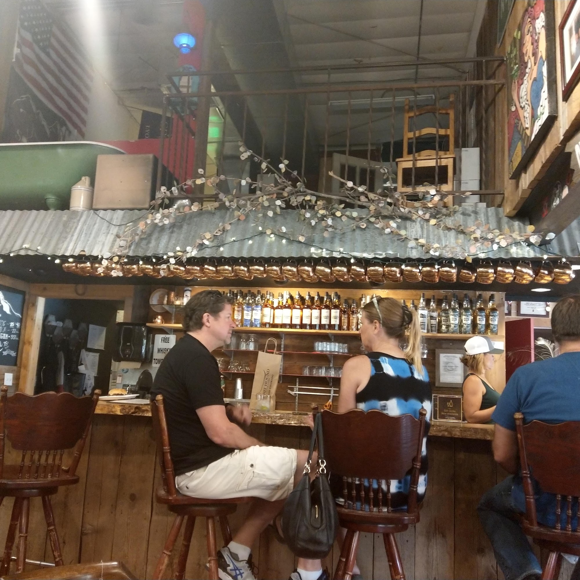 Spirit Hound Distillers Lyons